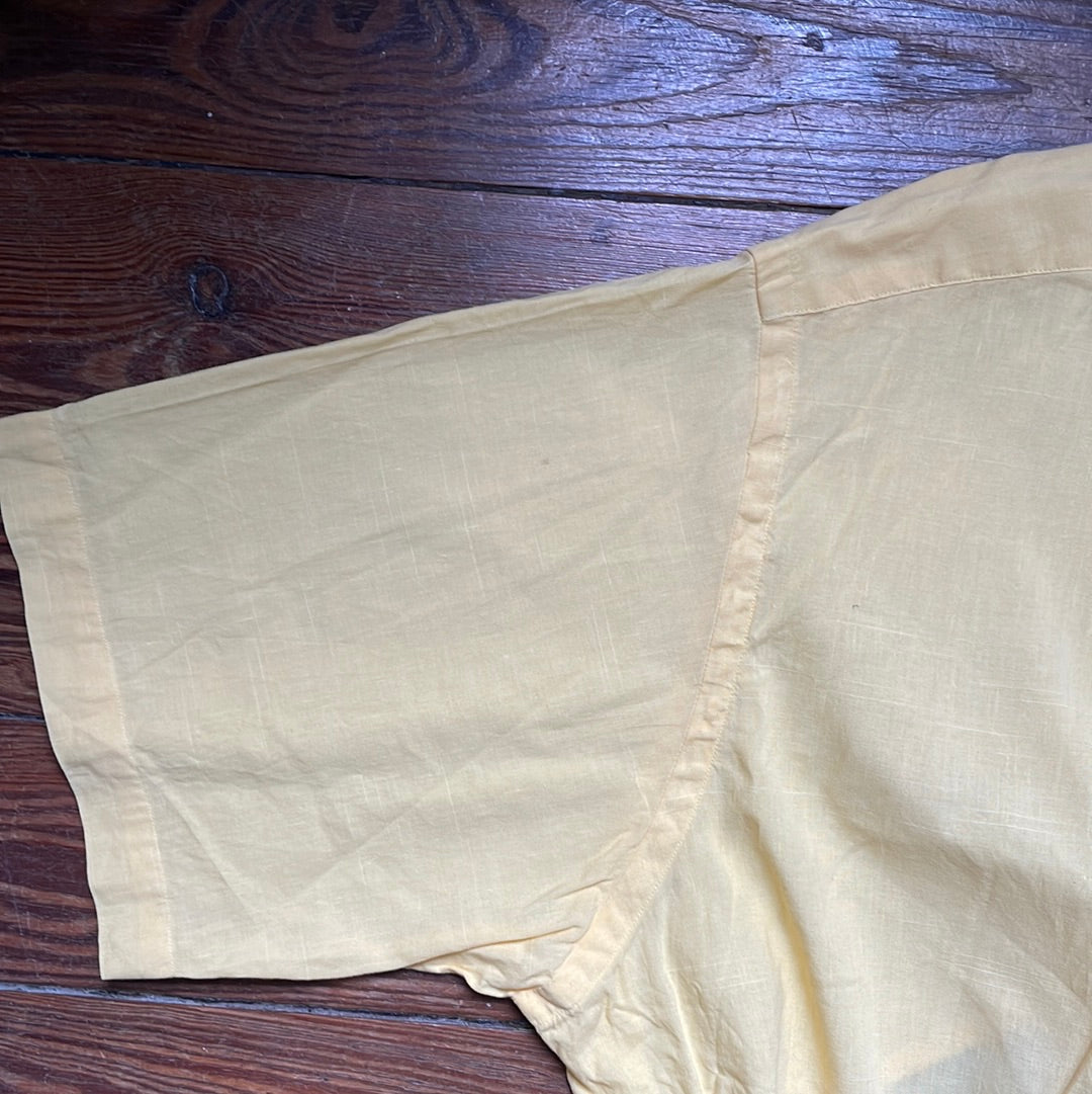 Chemisette upcyclée dos nu lin jaune