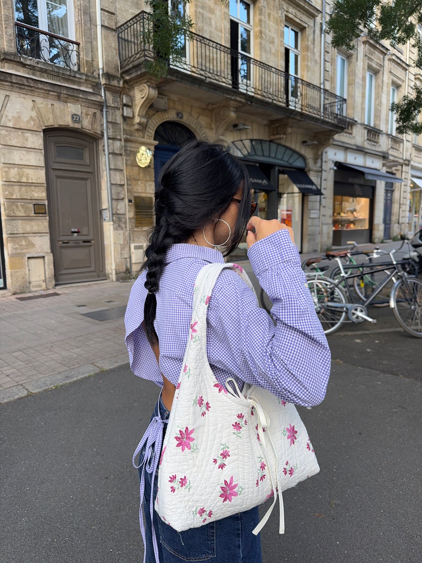 Sac upcyclé matelassé blanc à fleurs