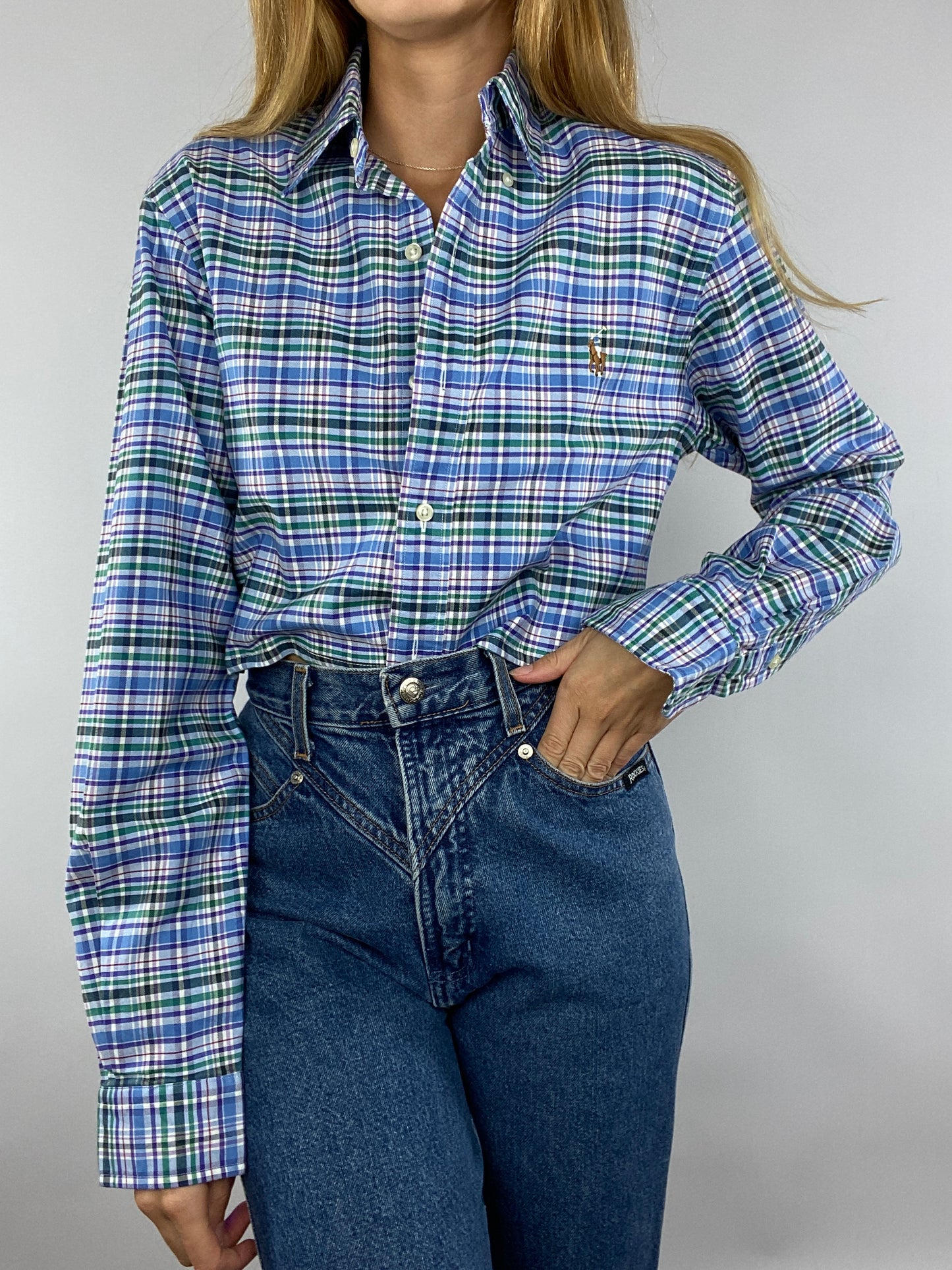 Chemise upcyclée dos nu V à carreaux