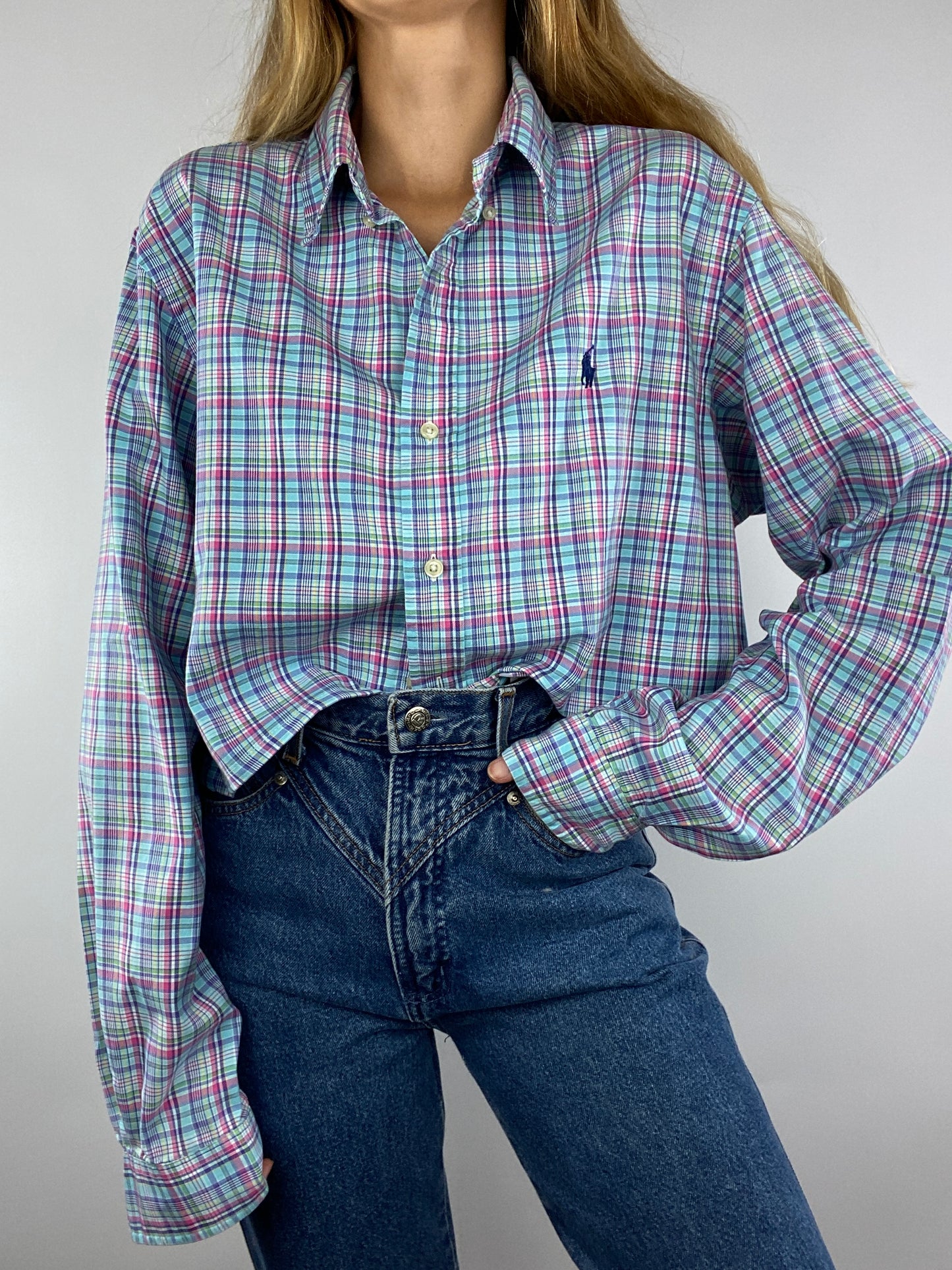 Chemise upcyclée dos nu V à carreaux