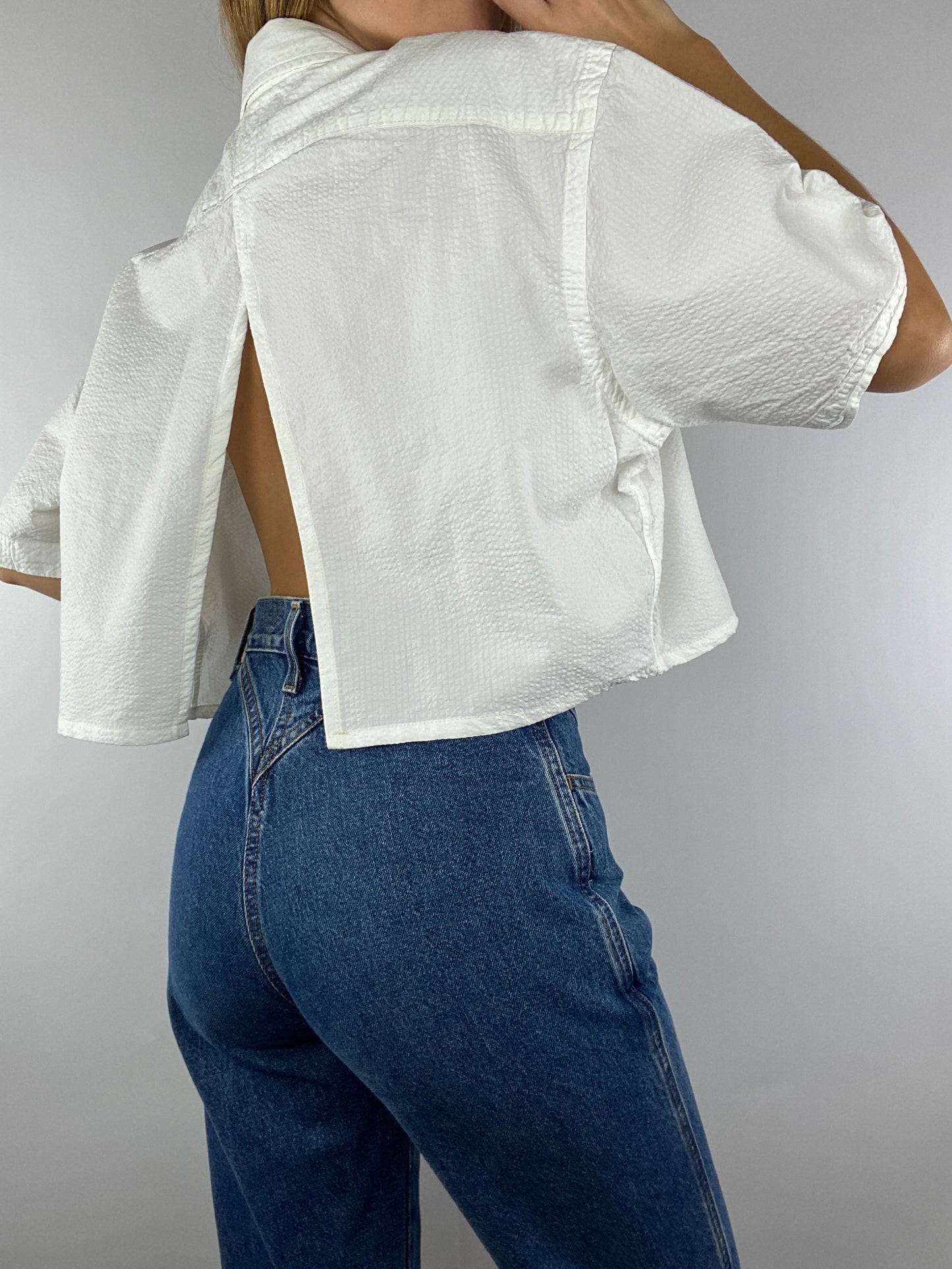 Chemisette upcyclée dos nu V blanche