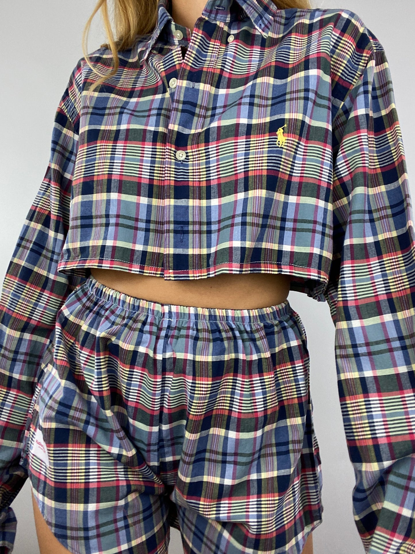 Ensemble upcyclé à carreaux