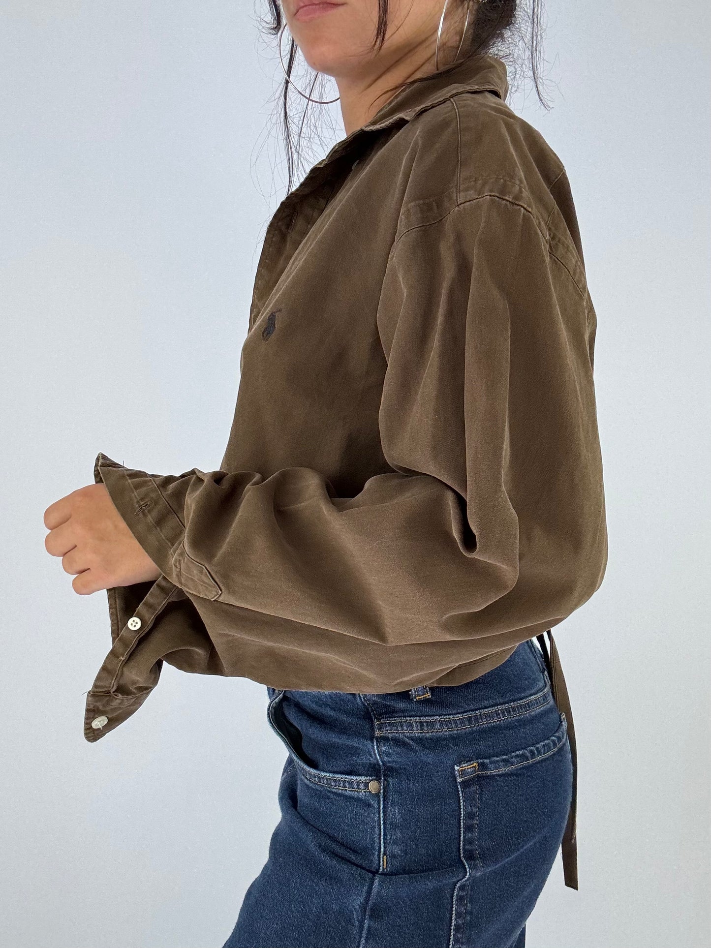 Chemise upcyclée dos nu soie marron