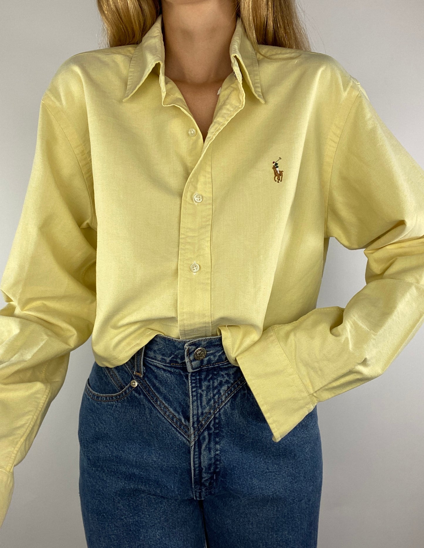 Chemise upcyclée dos nu V jaune