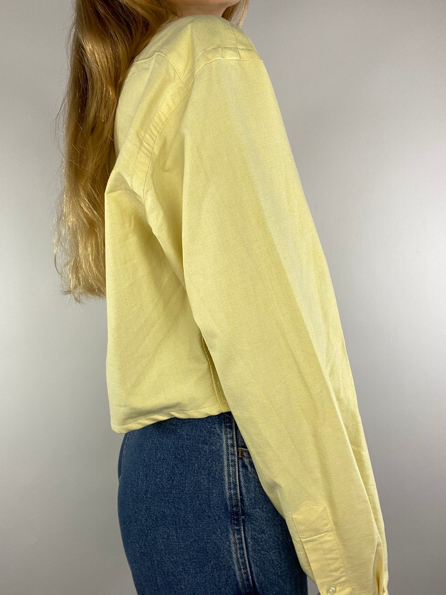 Chemise upcyclée dos nu V jaune
