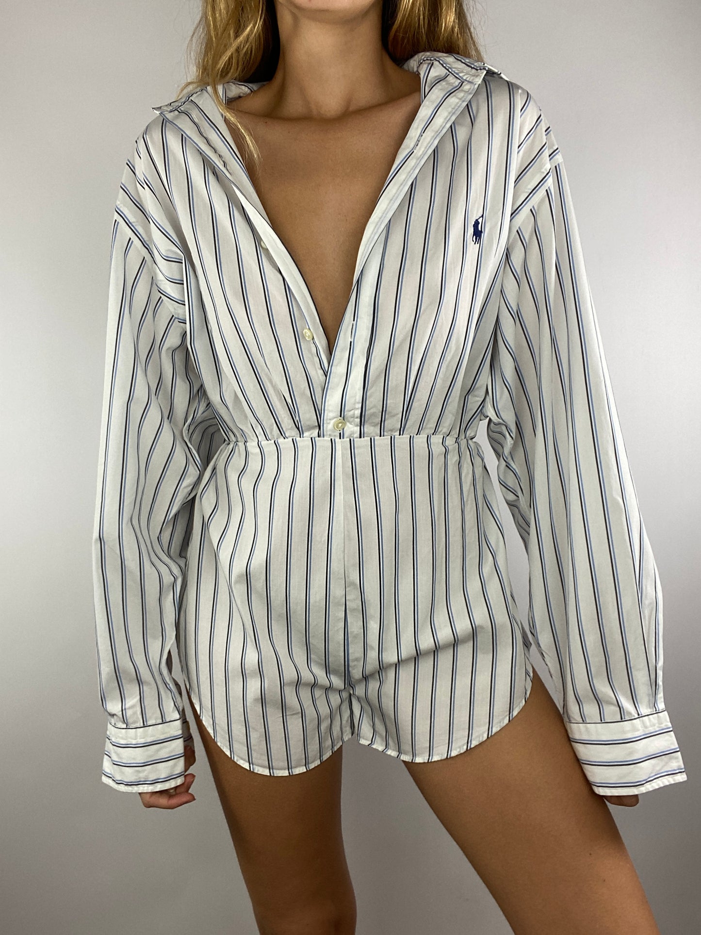 Combinaison upcyclée blanche à rayures bleues