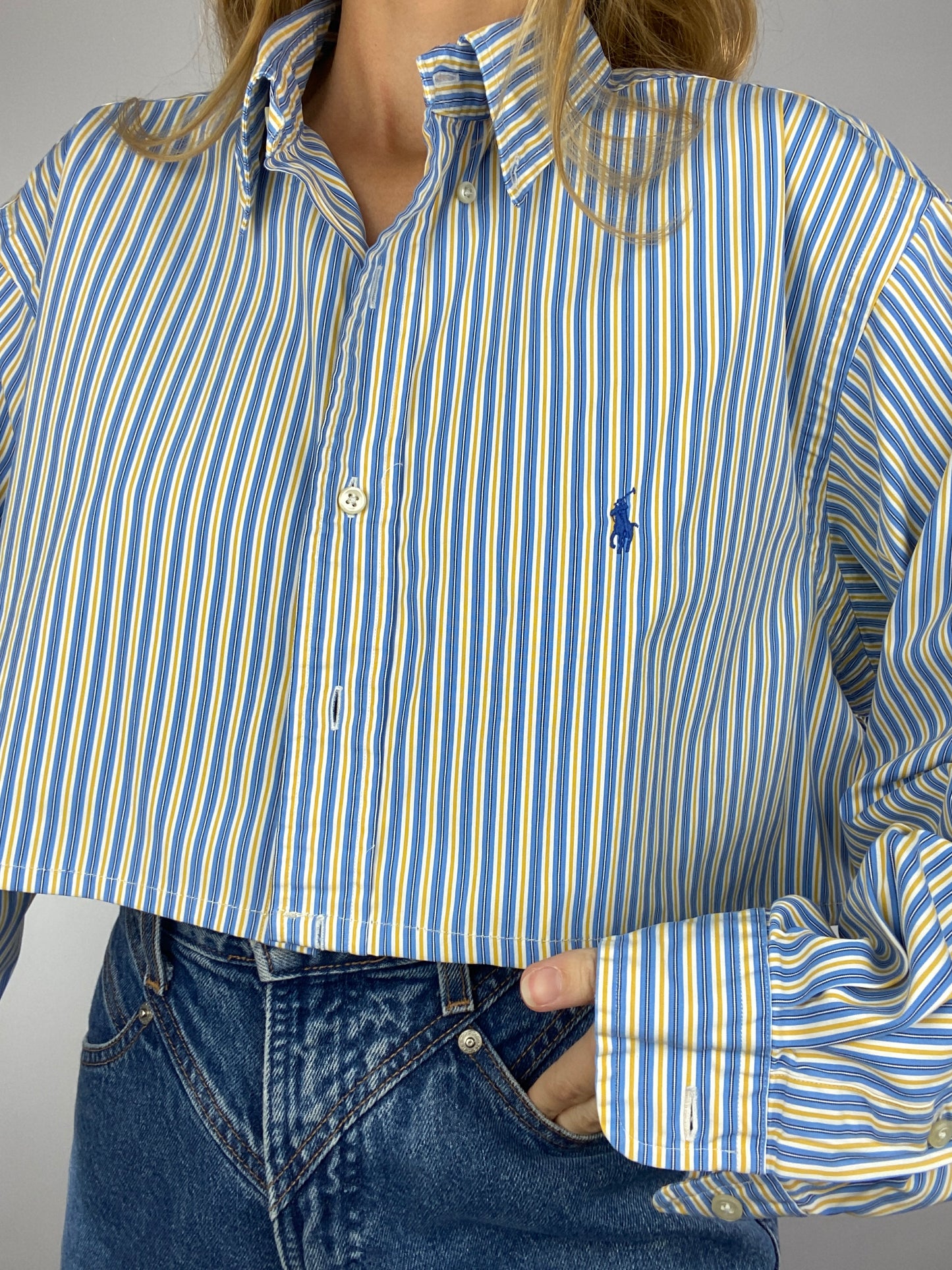 Chemise upcyclée dos nu V rayée