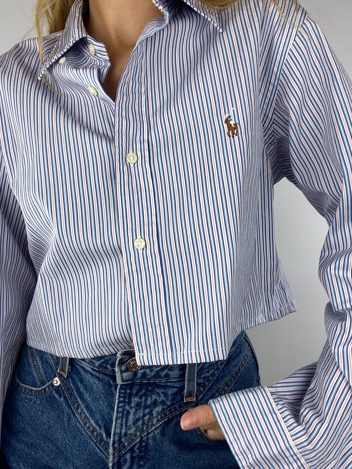 Chemise upcyclée dos nu V rayée