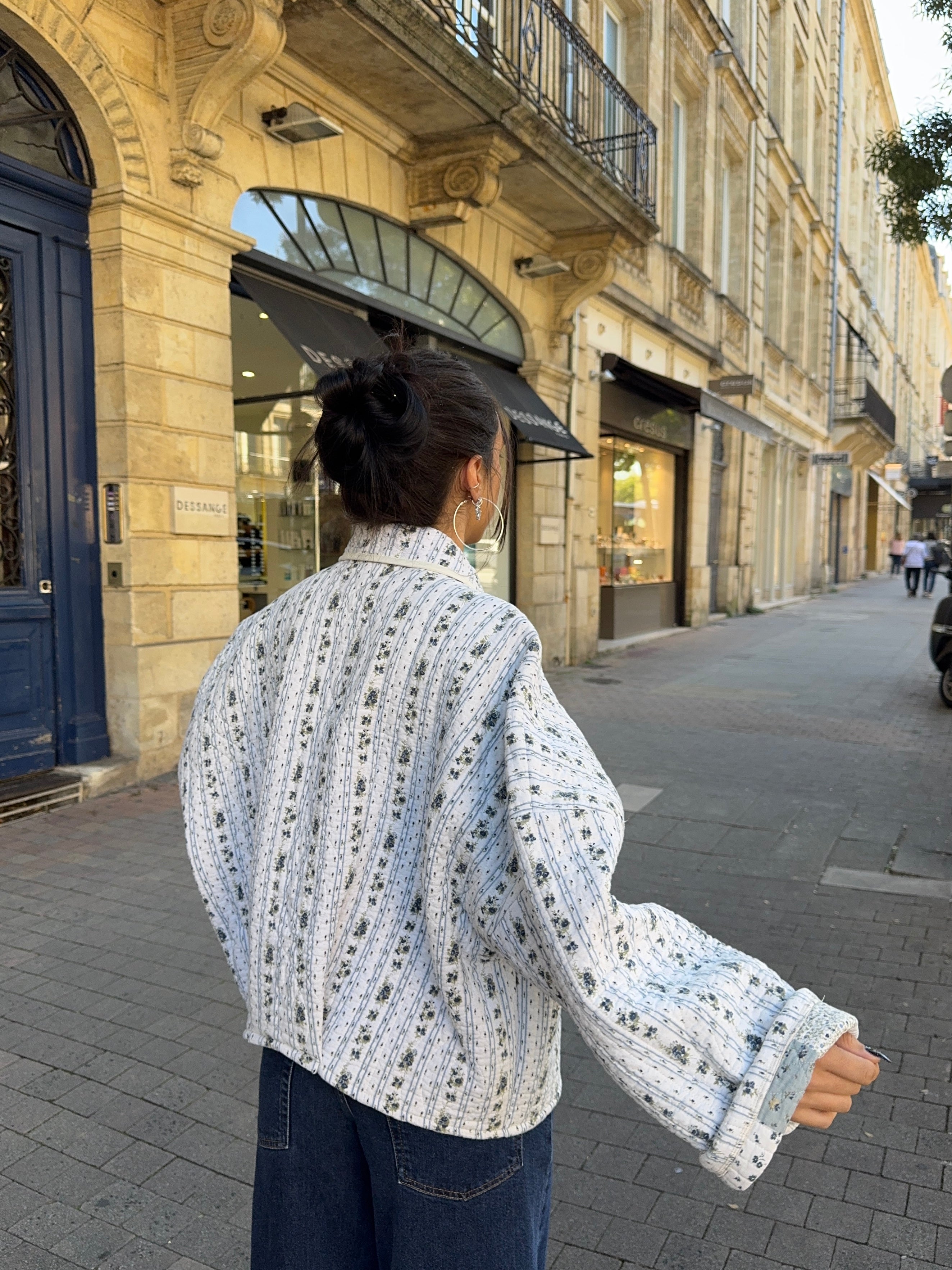 Veste upcyclée matelassée blanche à motifs