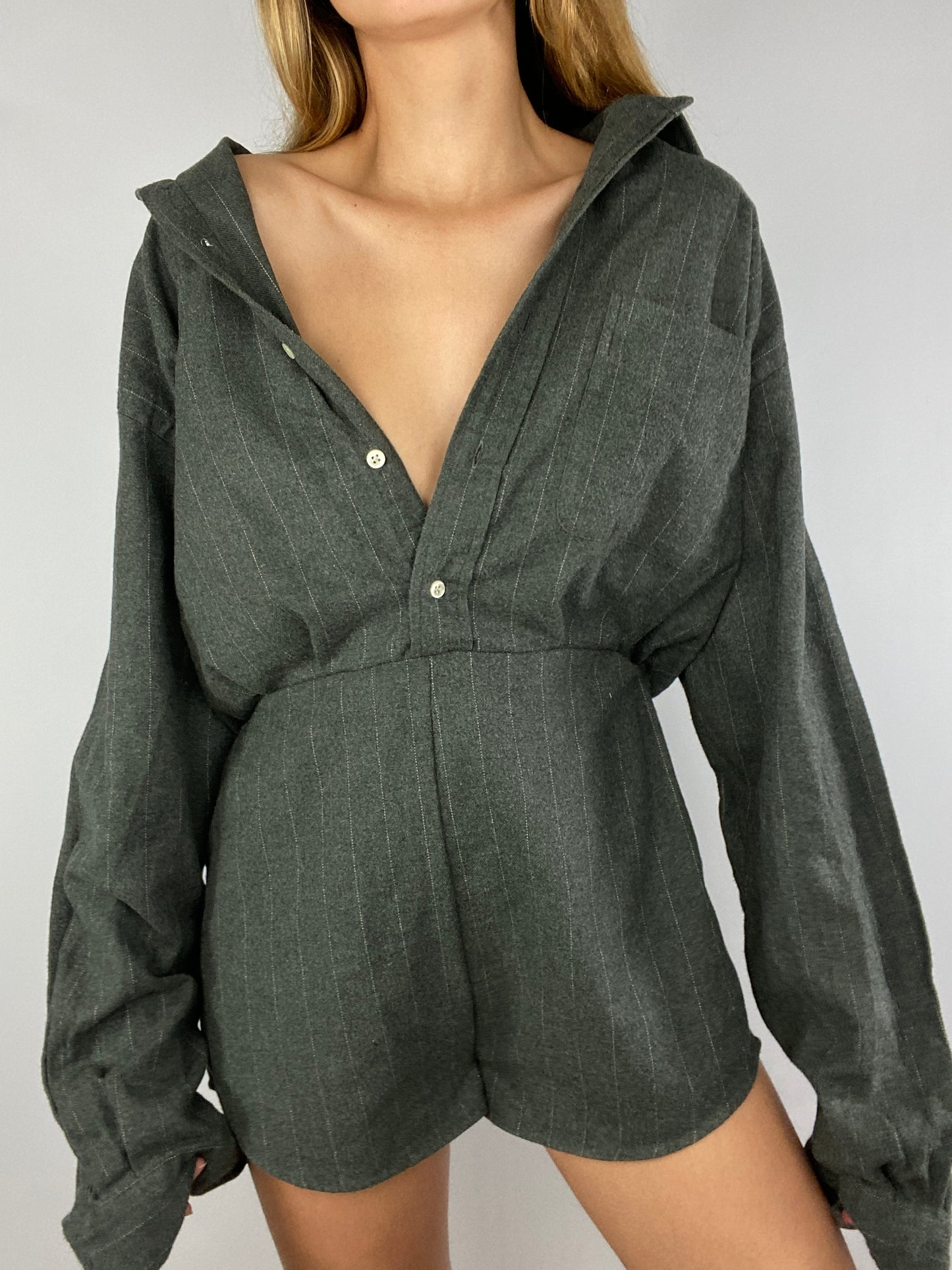Combinaison upcyclée anthracite à fines rayures