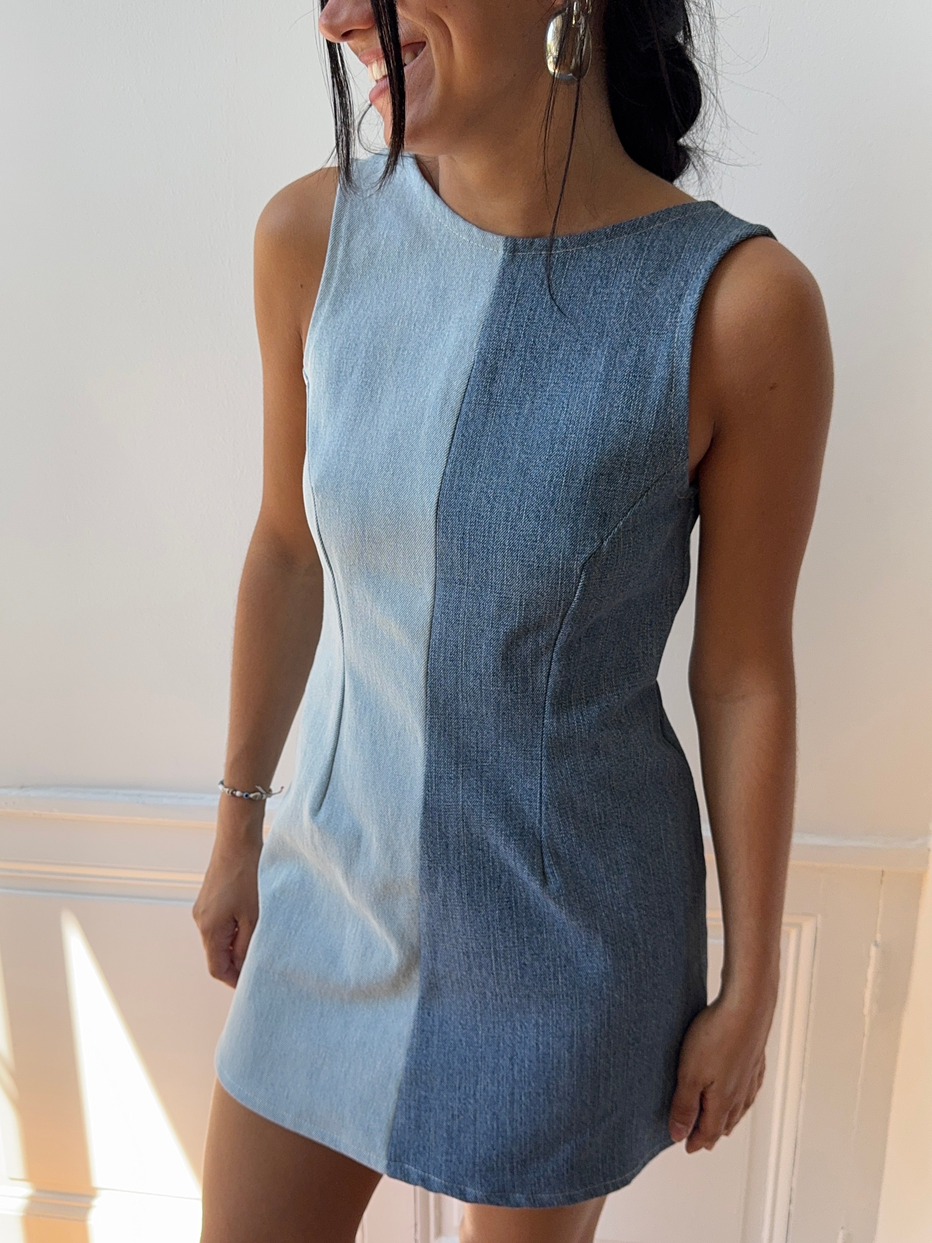 Robe upcyclée dos nu denim