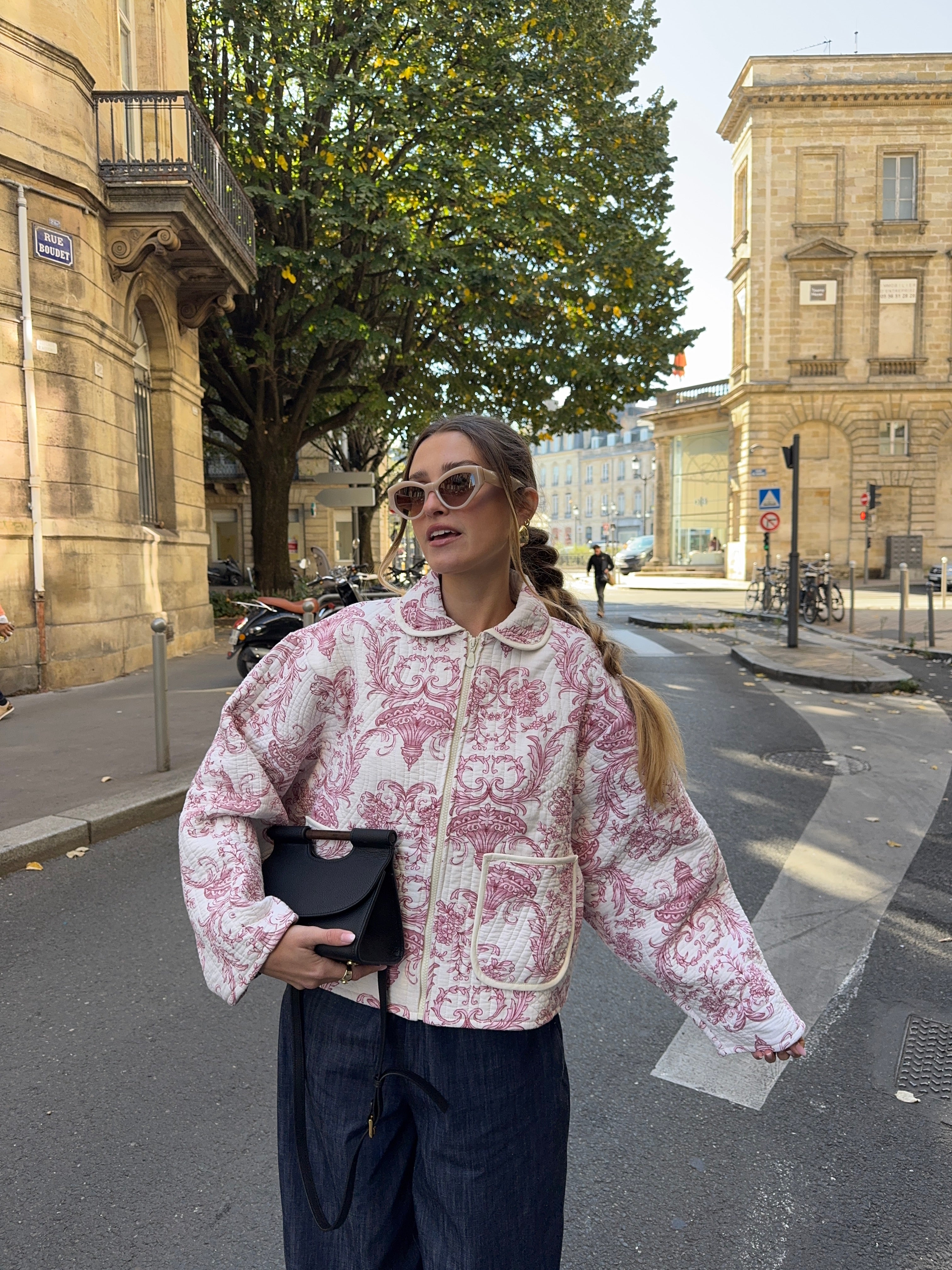 Veste upcyclée matelassée blanche à motifs