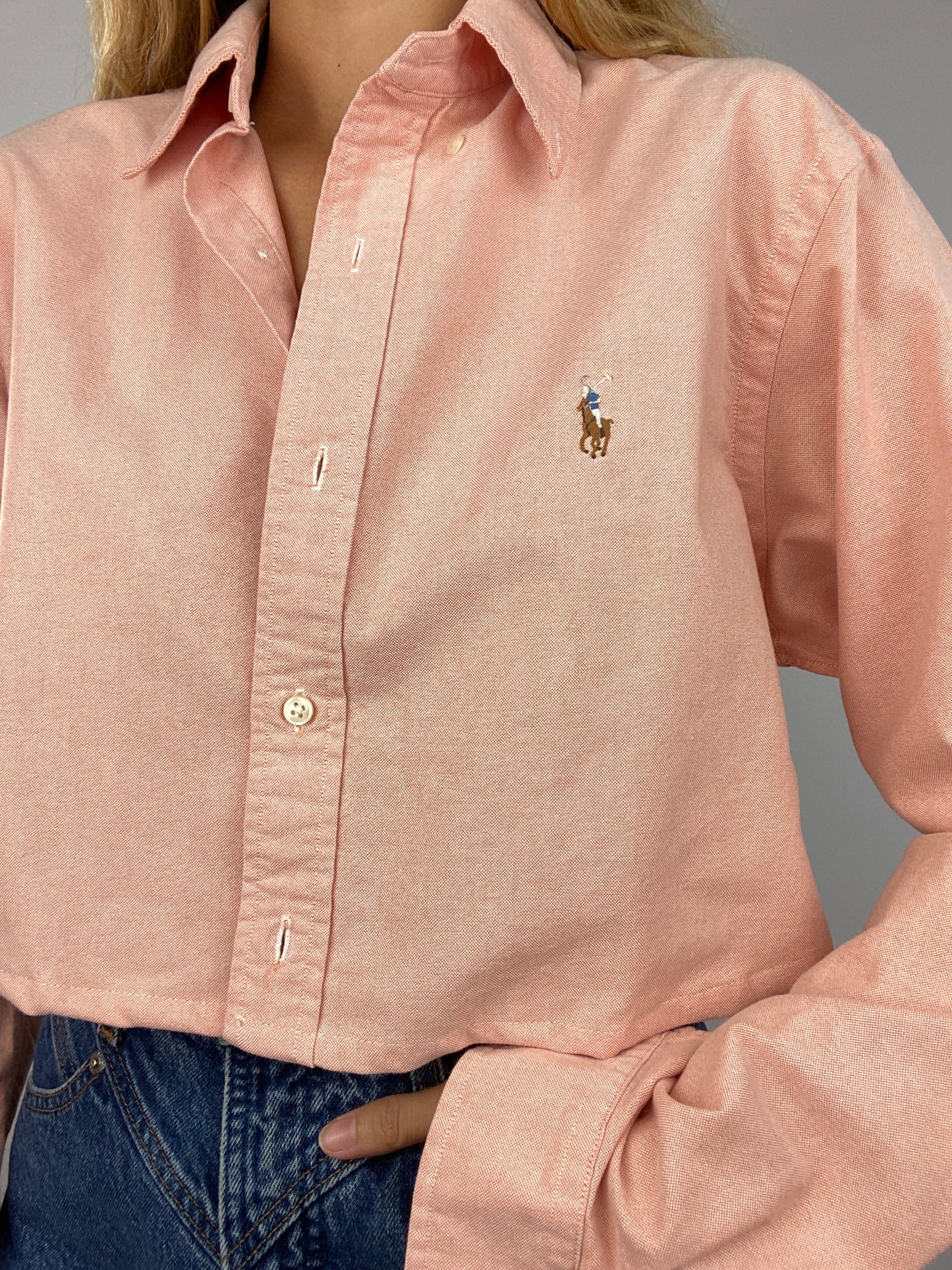 Chemise upcyclée dos nu pêche