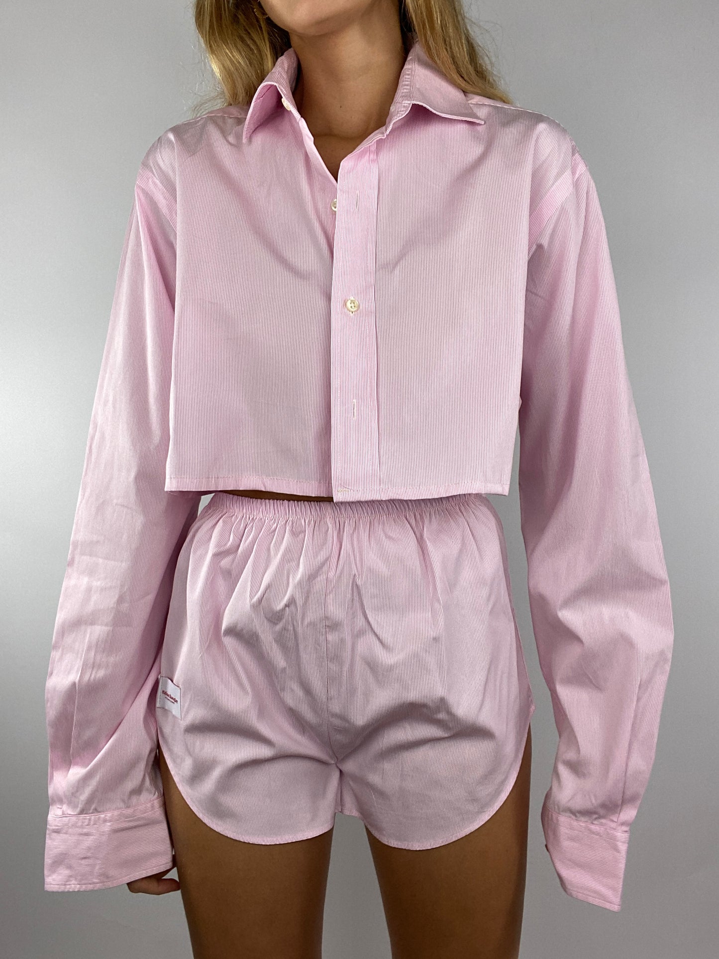 Ensemble upcyclé à fines rayures roses