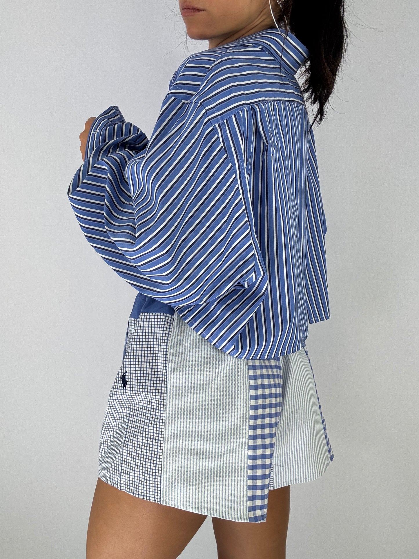 Ensemble upcyclé bleu à rayures et patchwork