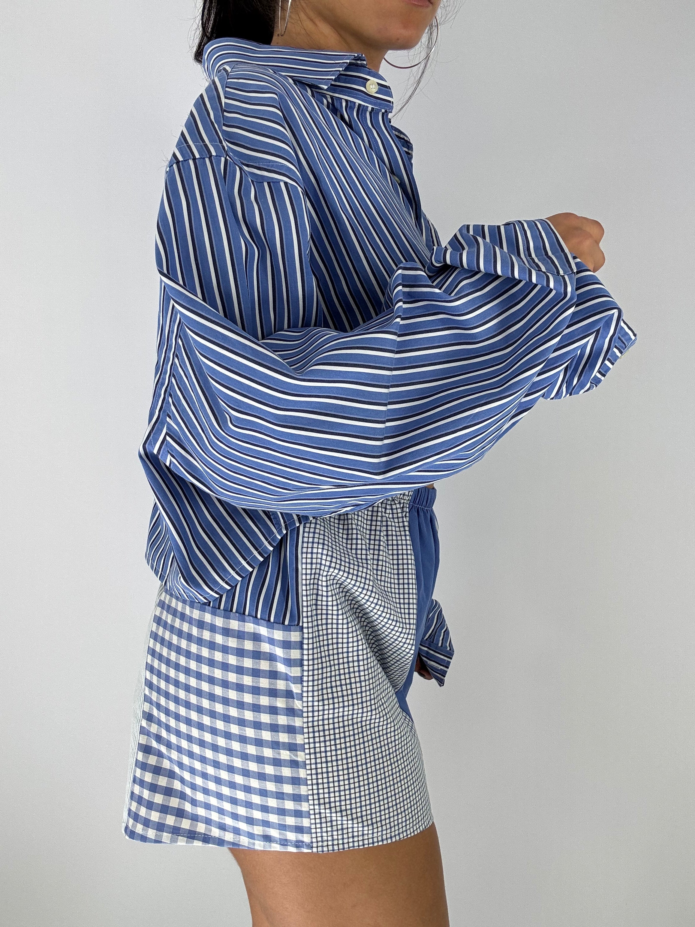 Ensemble upcyclé bleu à rayures et patchwork