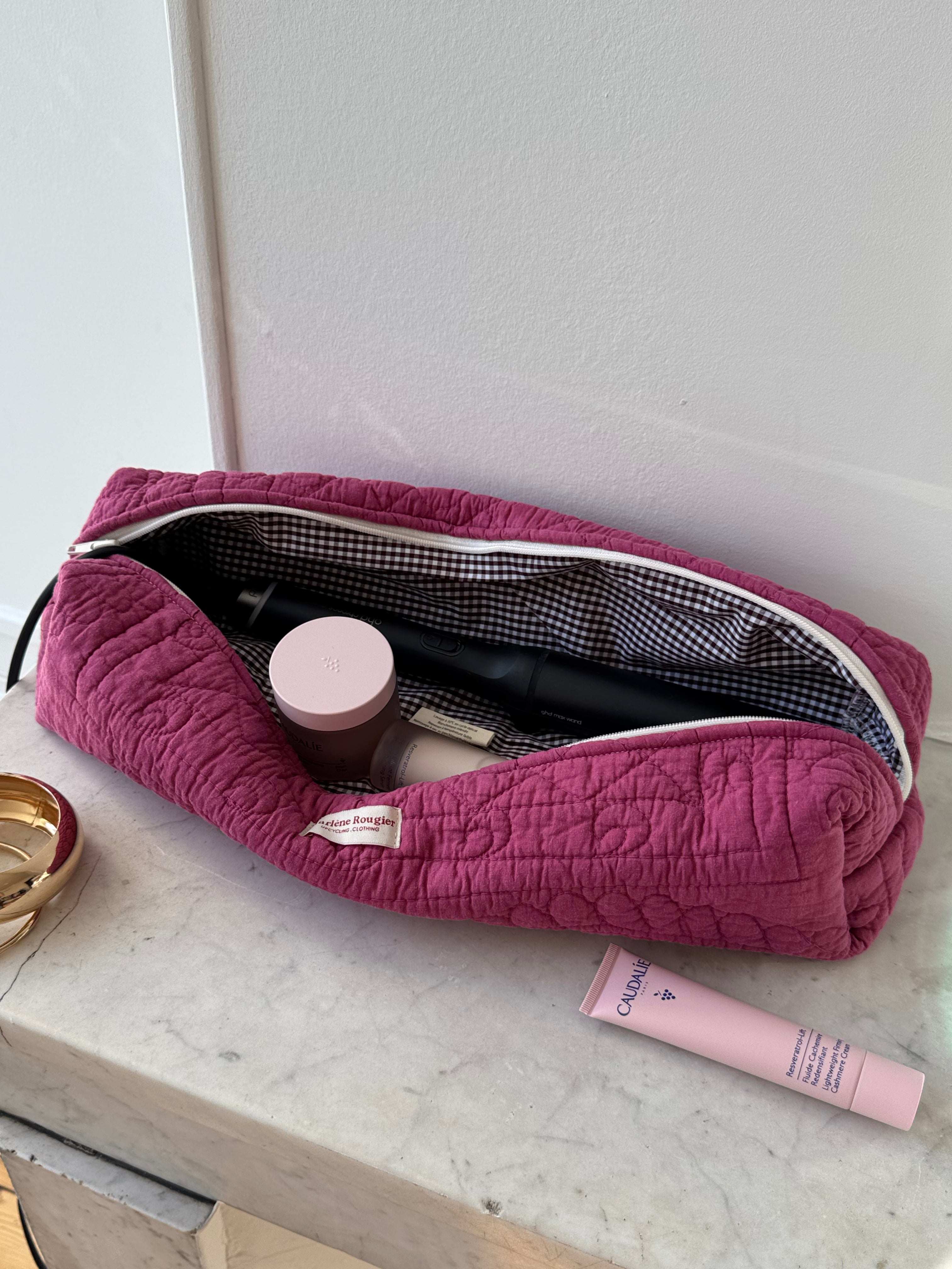 Trousse upcyclée matelassée framboise