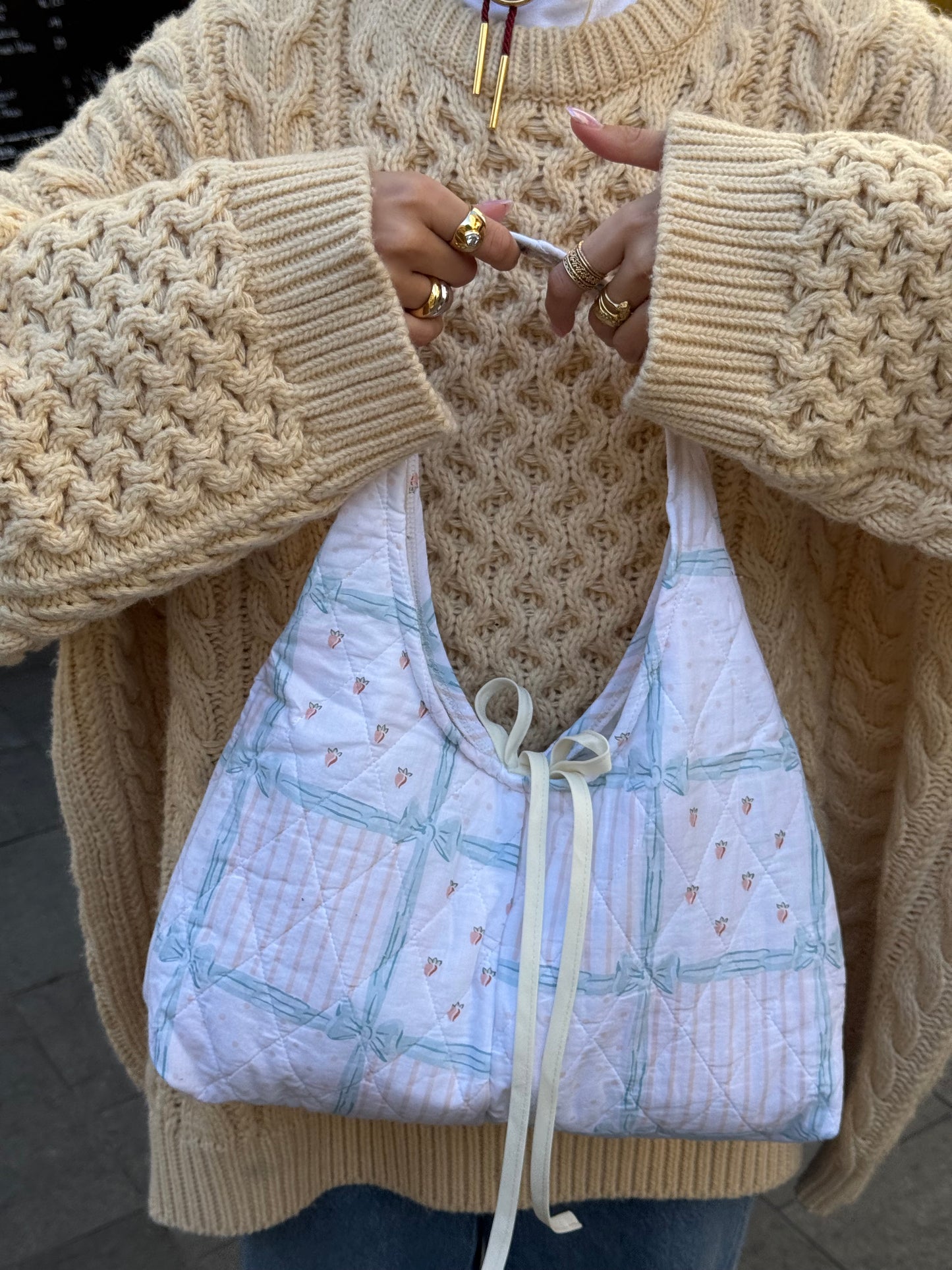 Sac upcyclé matelassé blanc à motifs