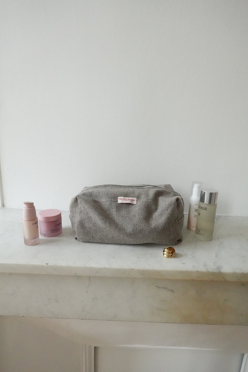 Trousse laine grise