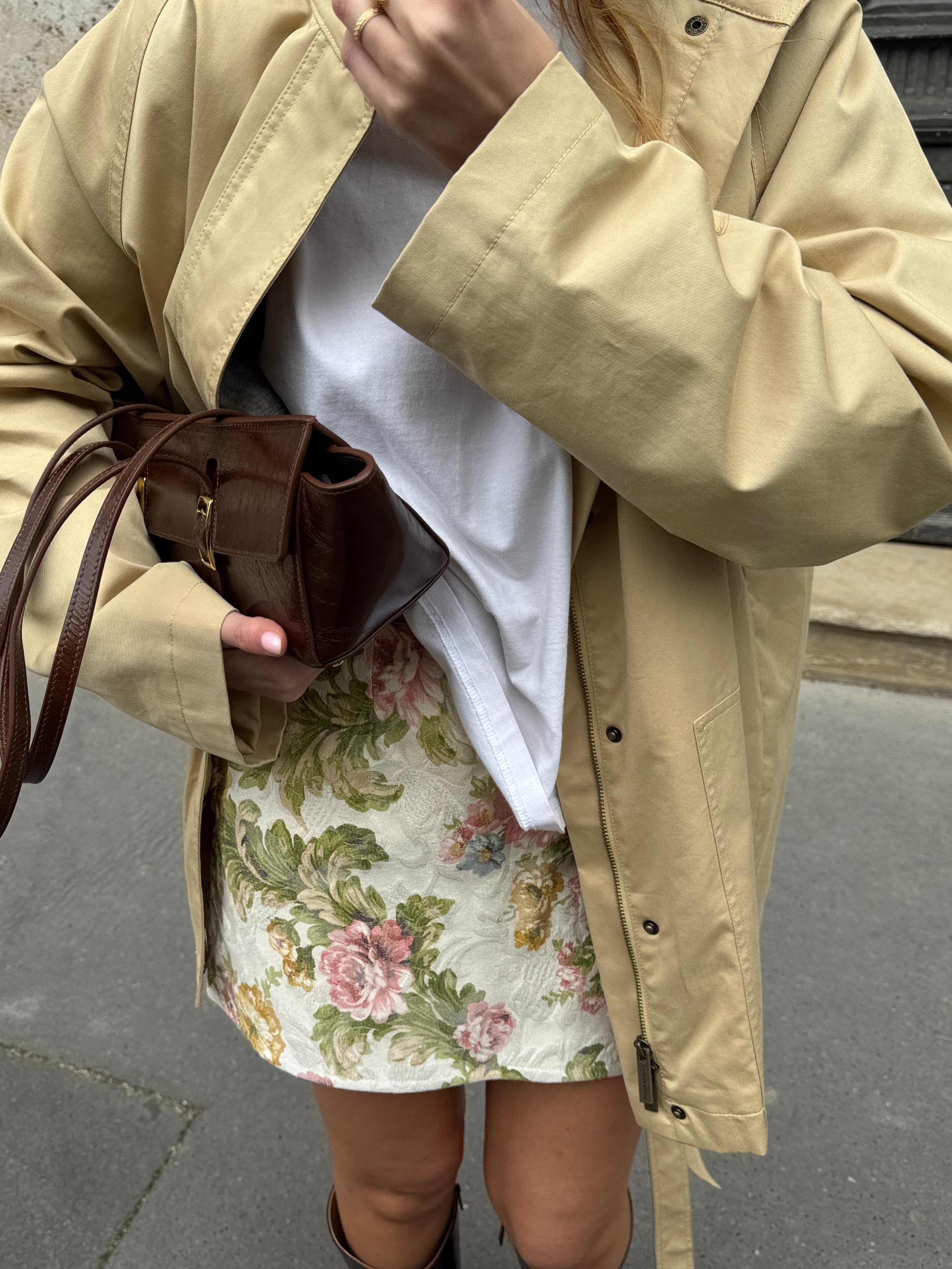 Jupe-short upcyclée à fleurs vintage