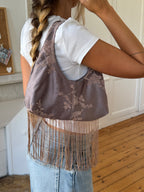 Sac upcyclé satiné et franges