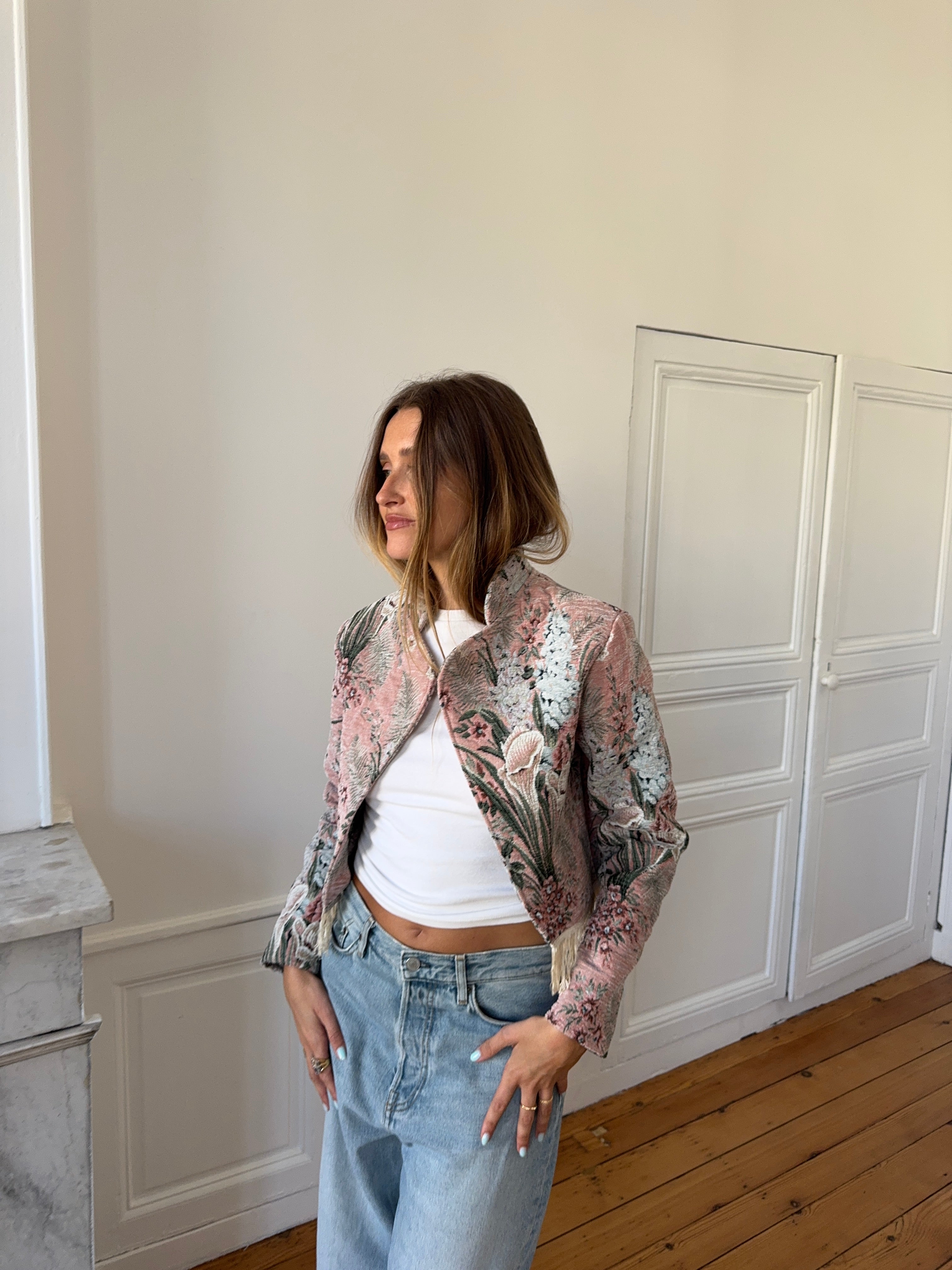 Veste courte upcyclée à motifs et franges