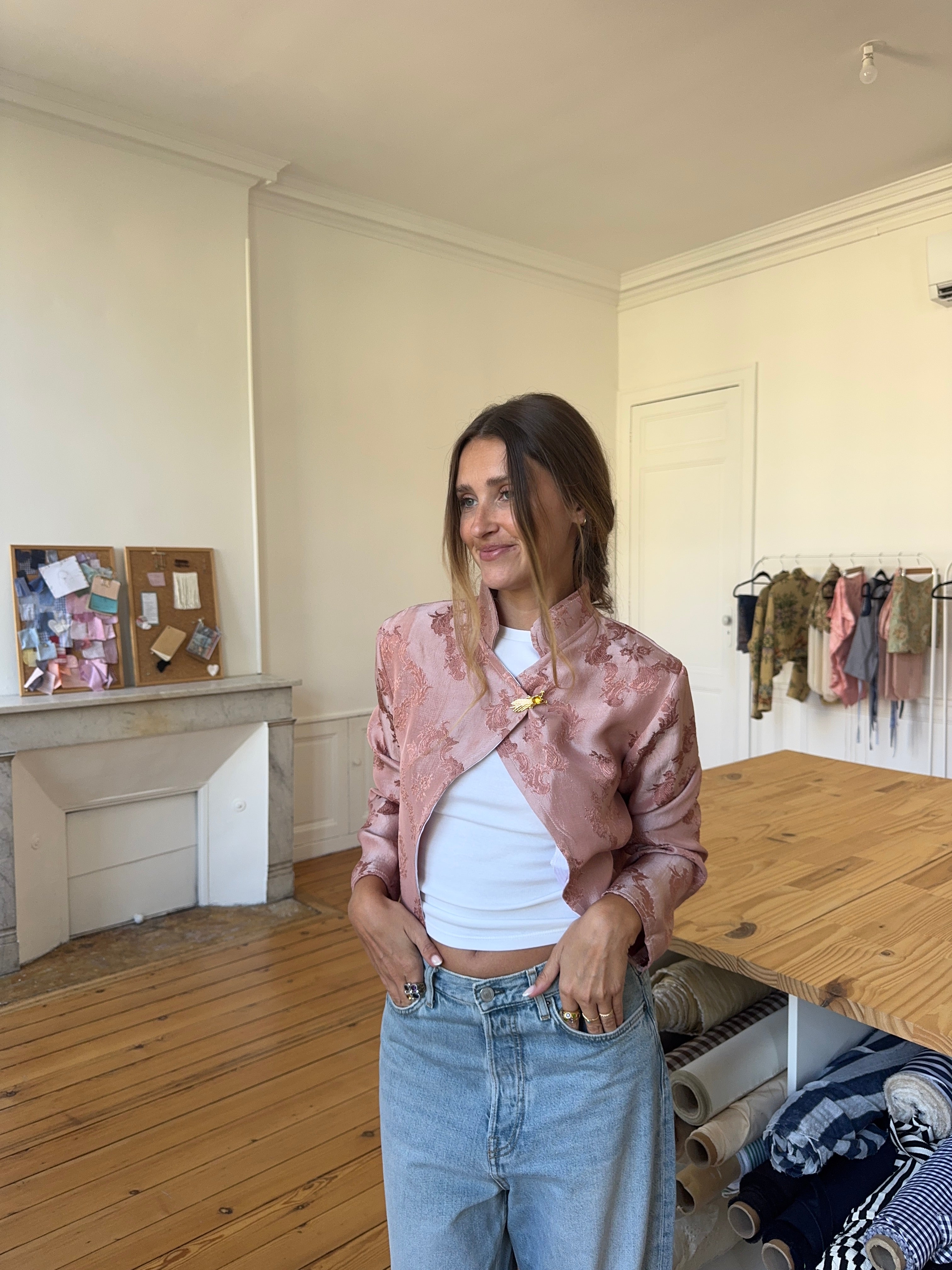 Veste courte upcyclée satinée rose - M