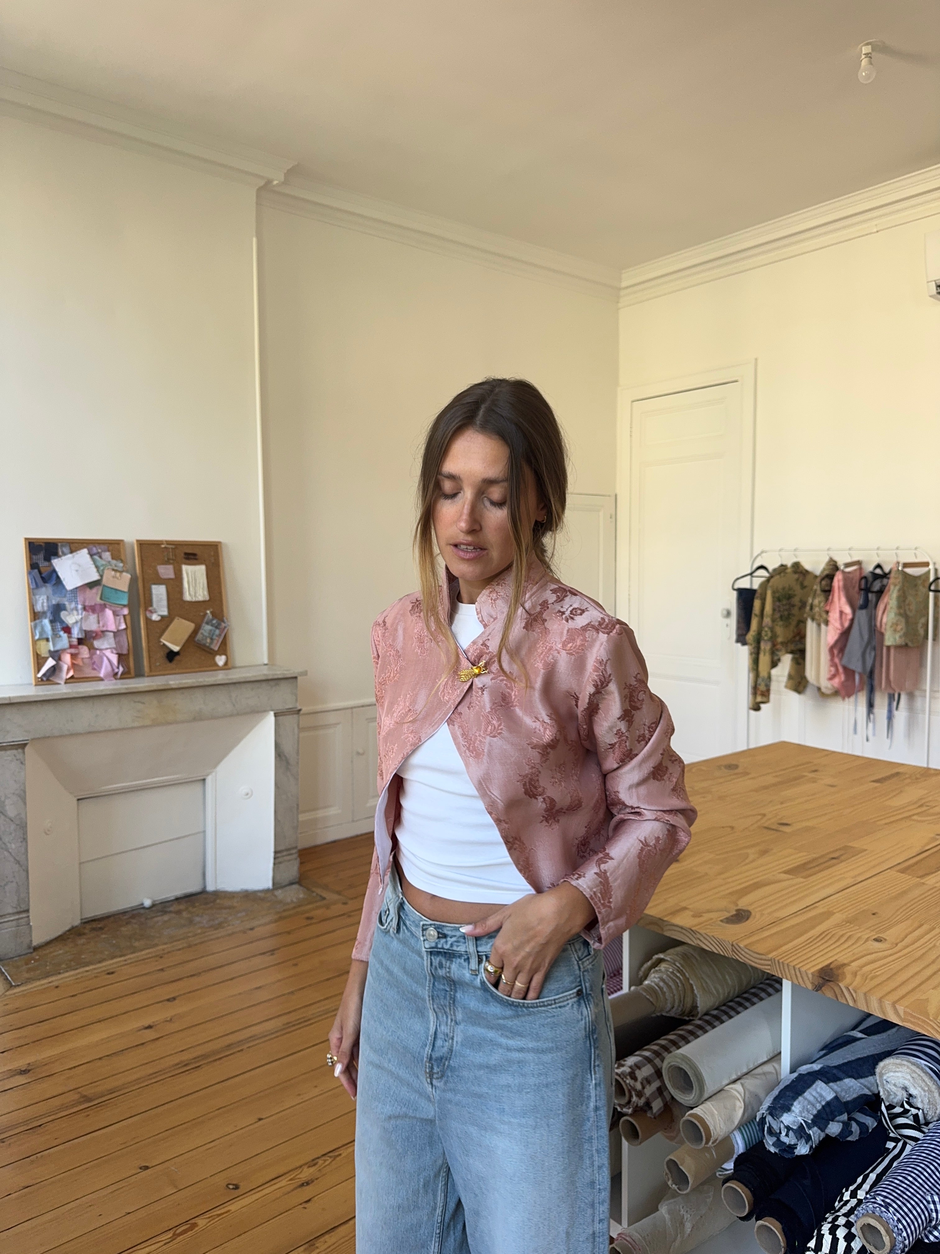 Veste courte upcyclée satinée rose - M