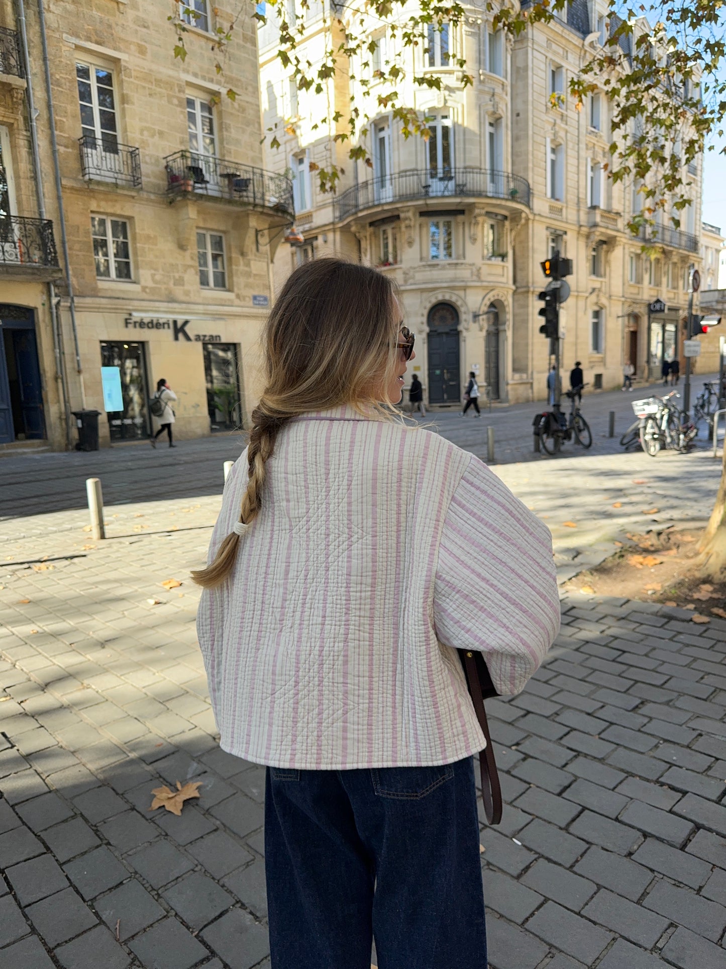 Veste upcyclée matelassée crème à rayures roses