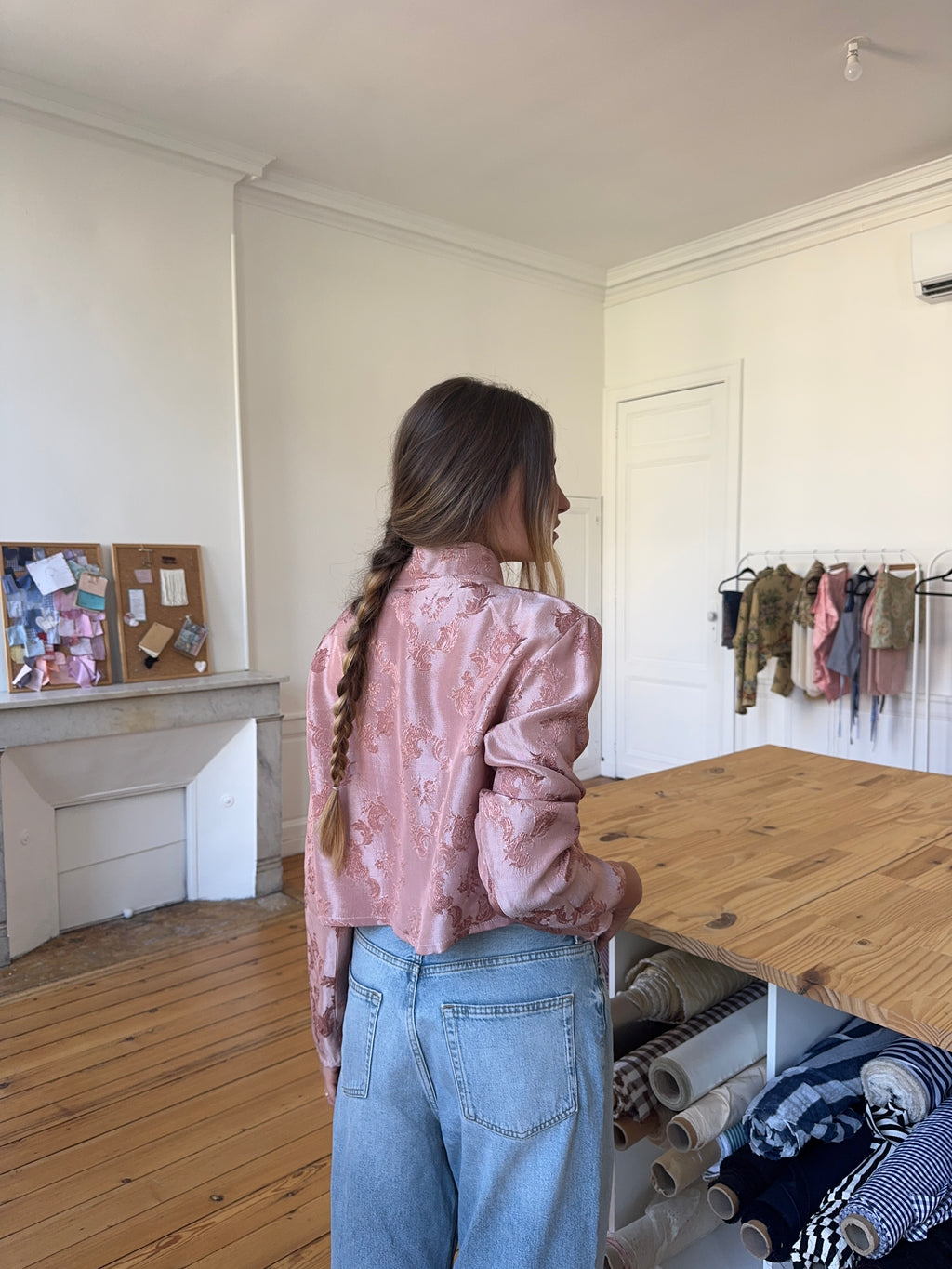 Veste courte upcyclée satinée rose - M