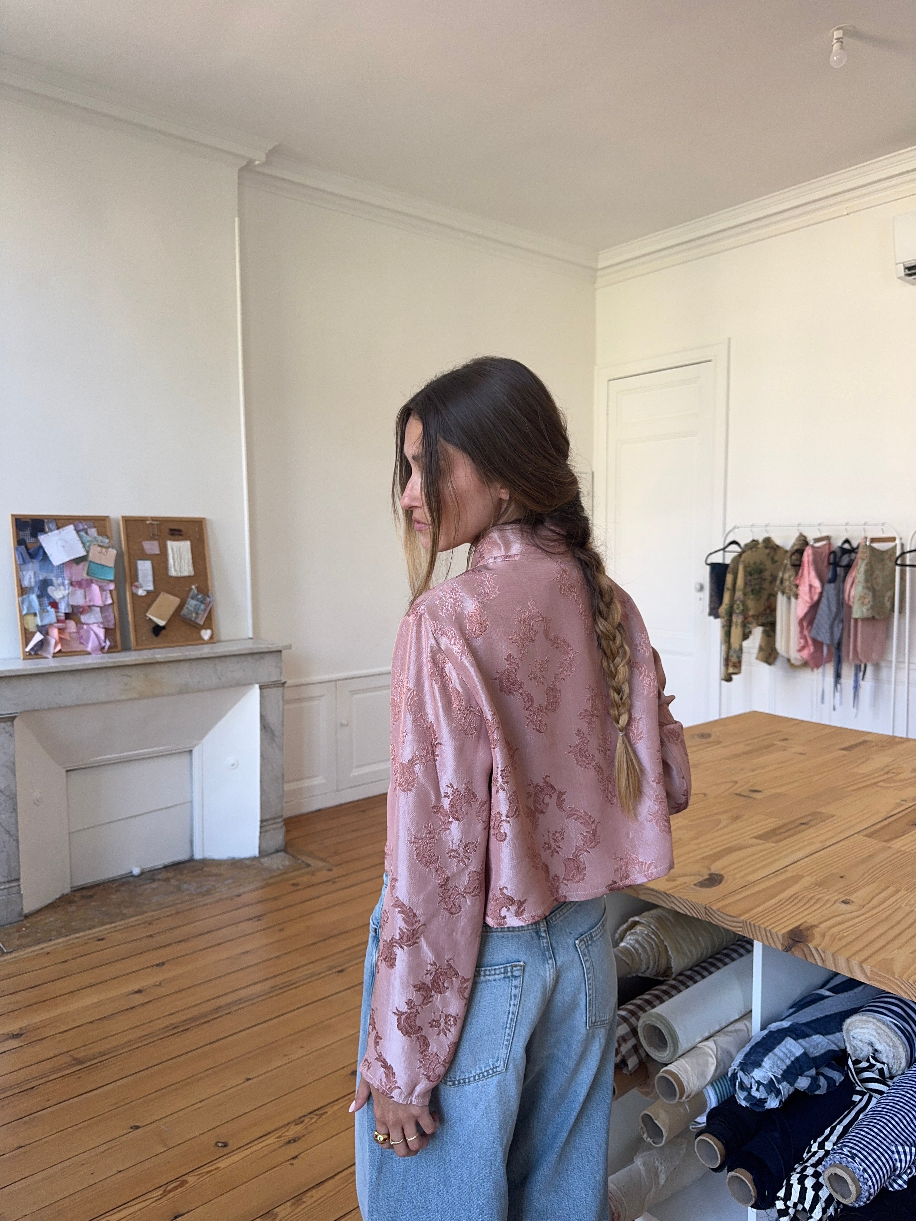 Veste courte upcyclée satinée rose - M