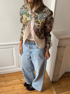 Veste courte upcyclée à fleurs et franges