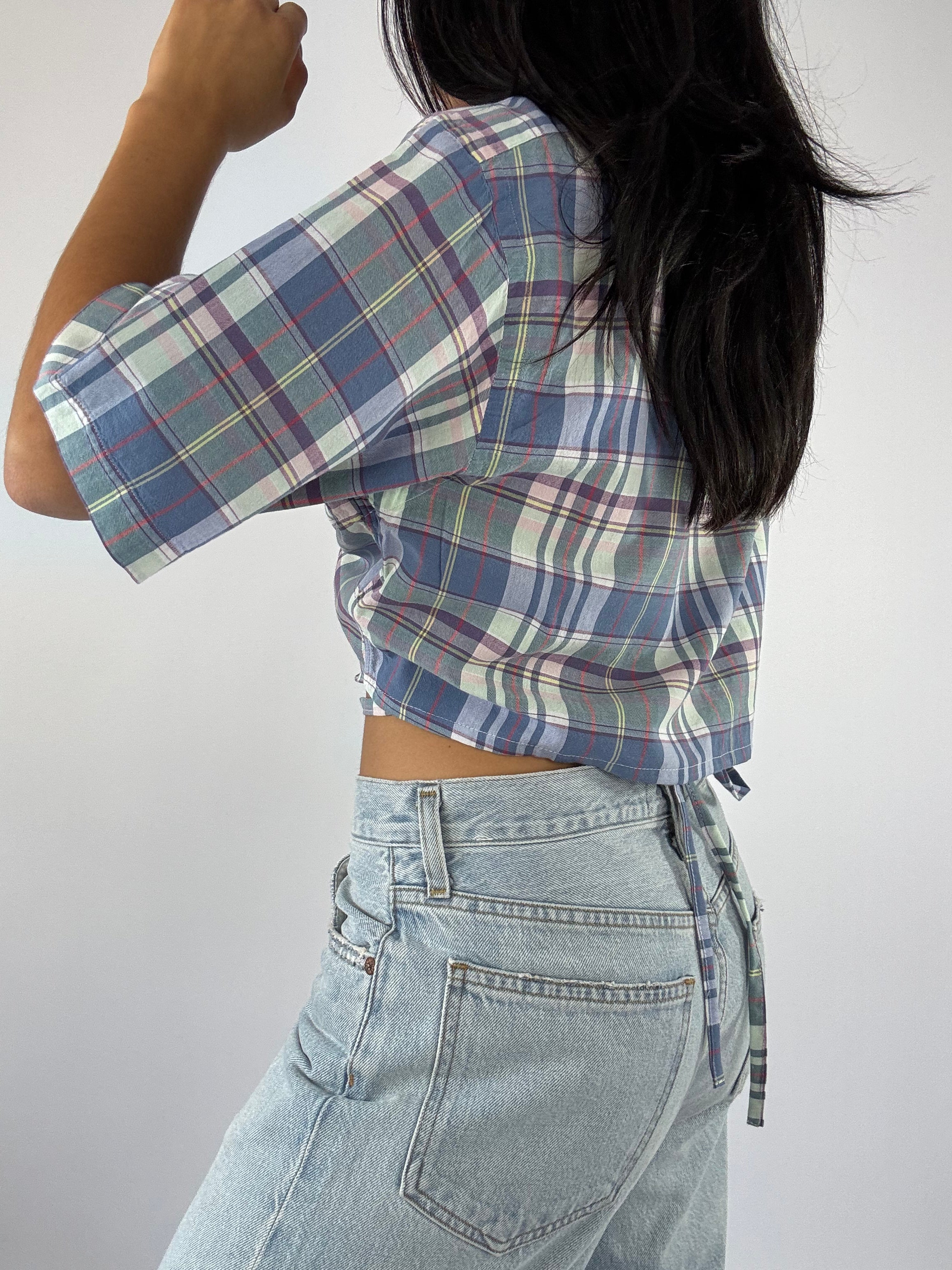 Chemisette upcyclée cache-cœur à carreaux