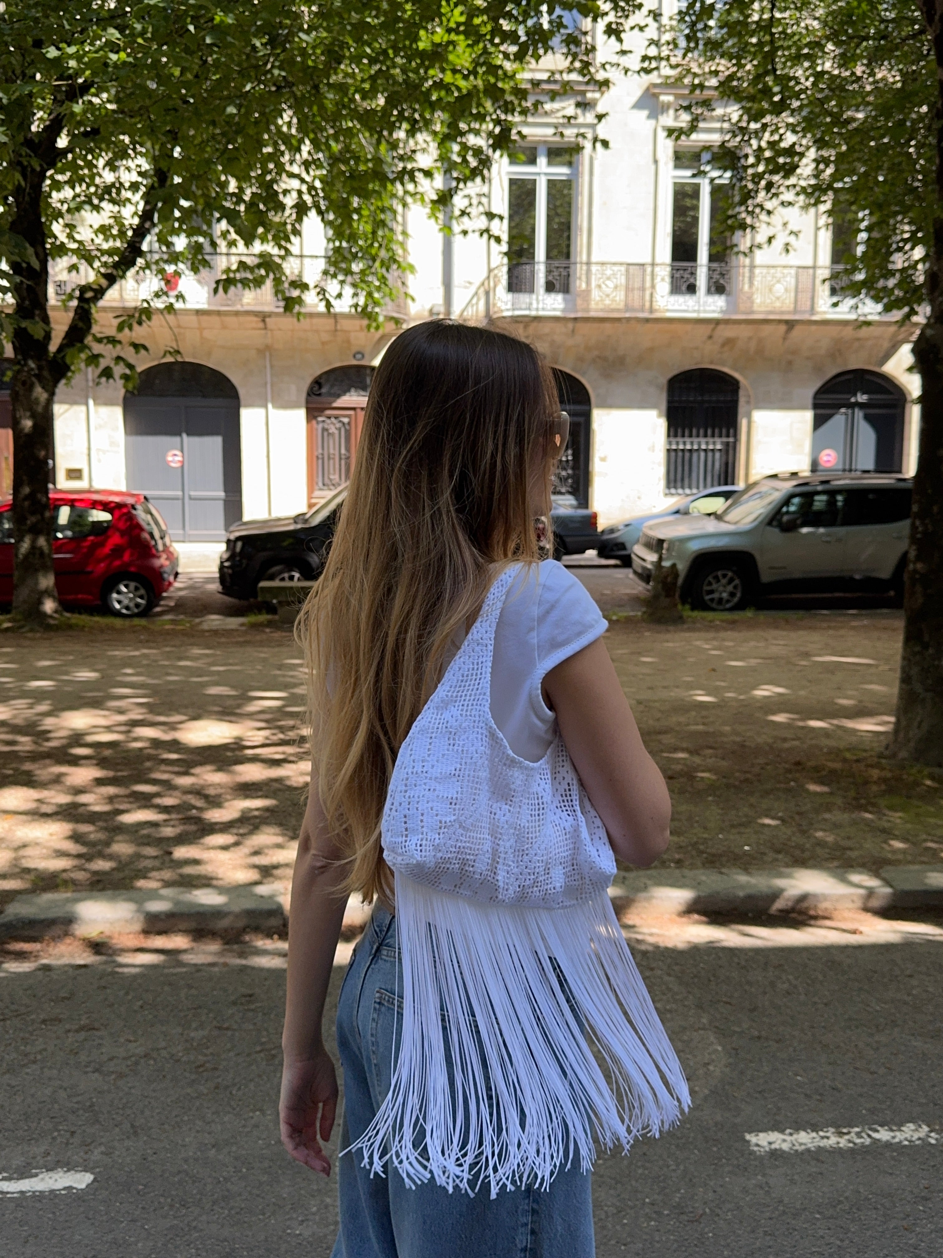 Sac upcyclé blanc à motifs et franges vintage - petit