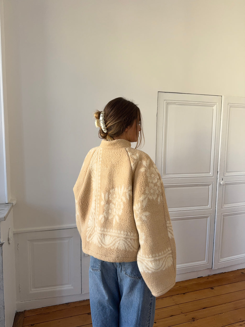 Veste upcyclée laine beige à motifs - T2