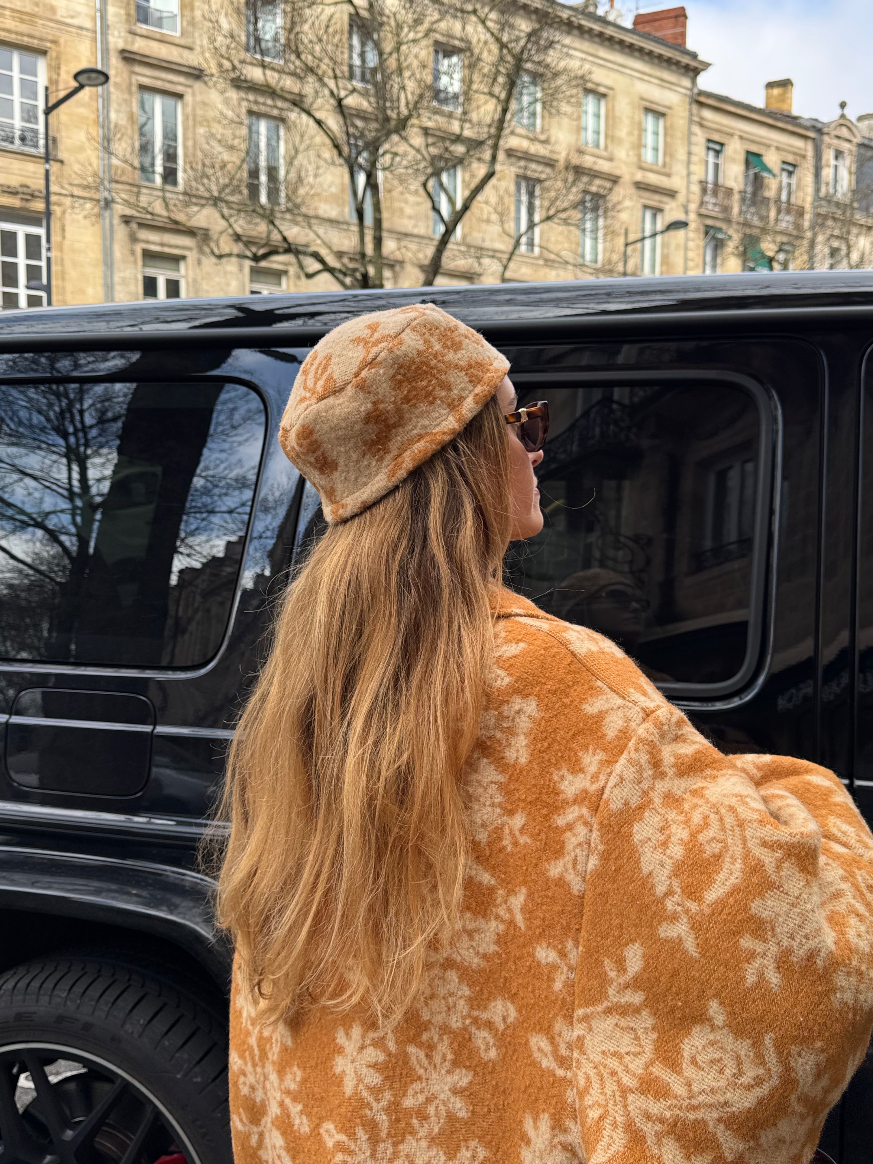 Chapeau upcyclé laine à motifs vintage