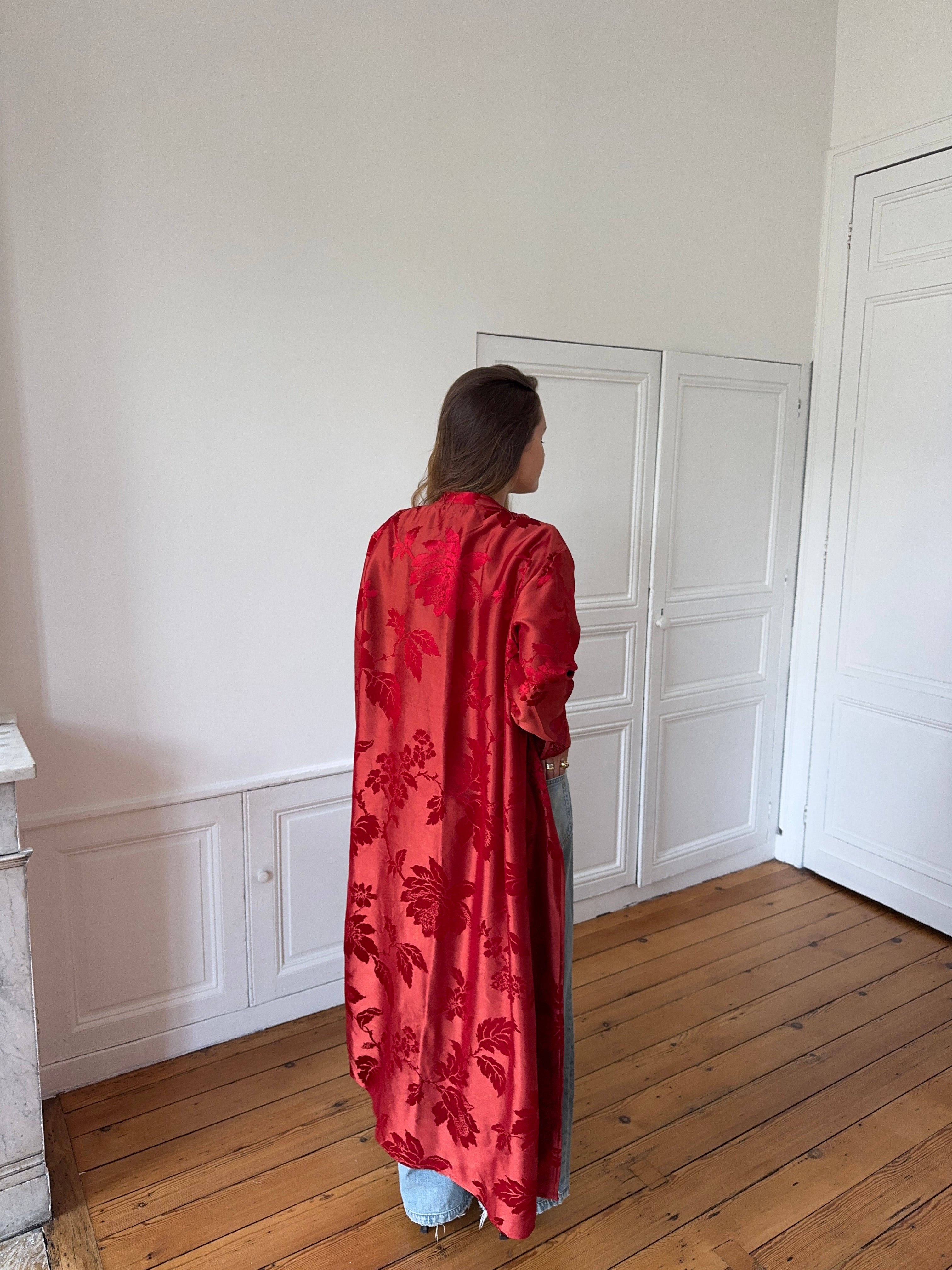 Veste longue upcyclée satinée rouge - L