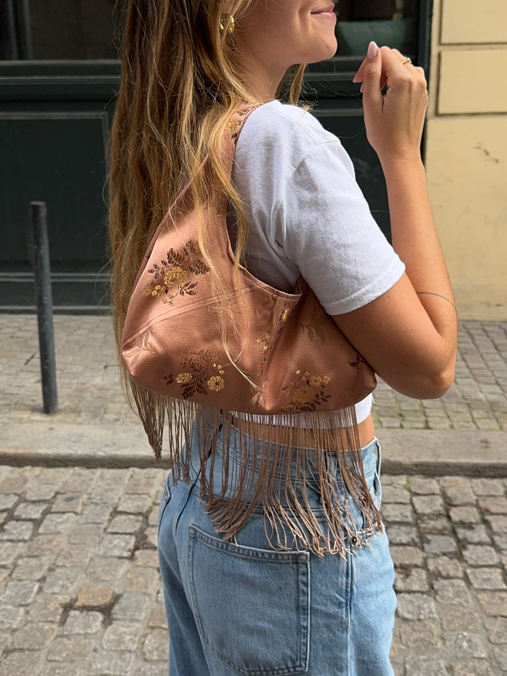 Sac upcyclé satiné cuivré à motifs et franges vintage - petit