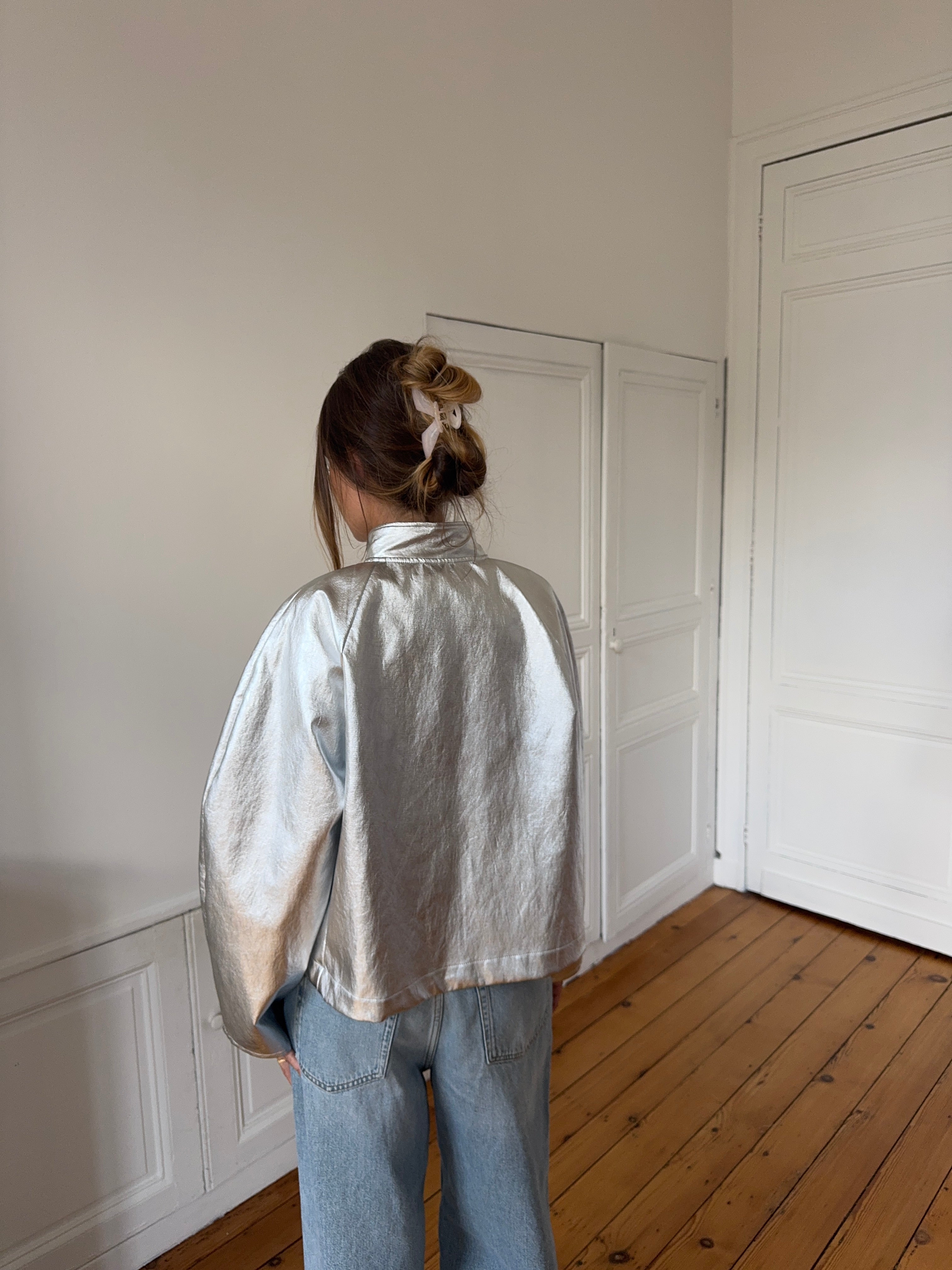 Veste courte argentée