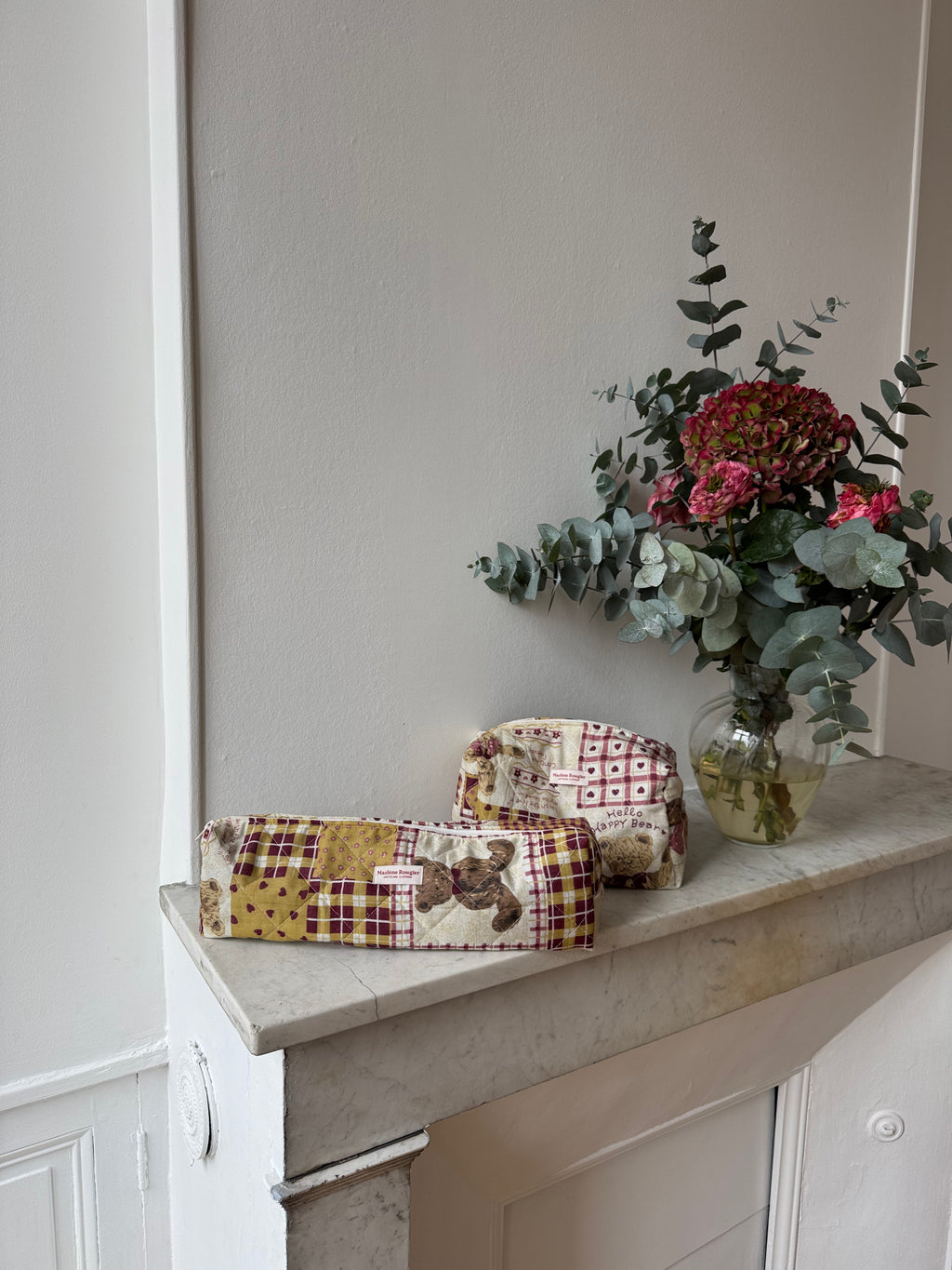 Trousse upcyclée matelassée à motifs