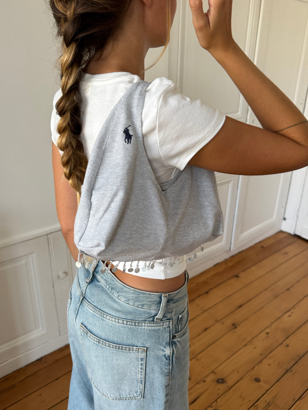 Sac upcyclé gris chiné et franges