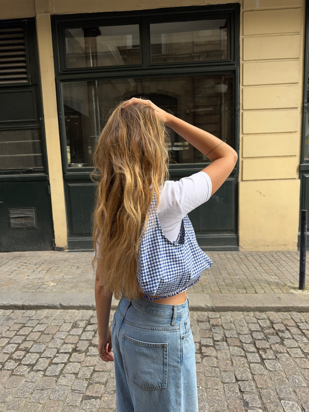 Sac upcyclé vichy bleu et perles vintage - petit