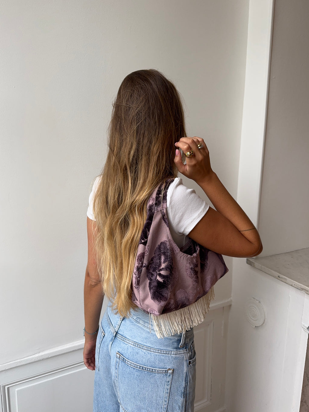 Sac upcyclé violet et franges