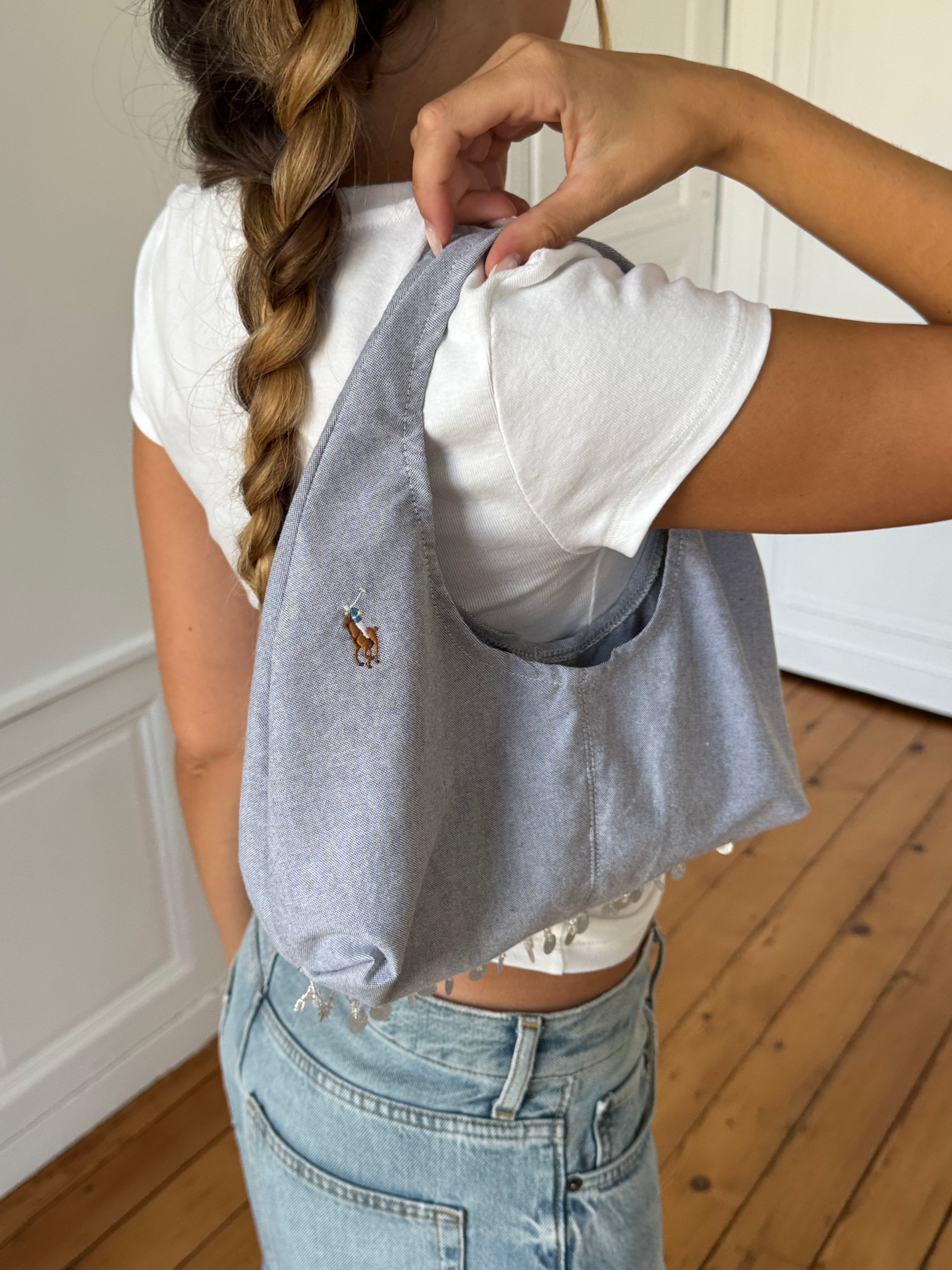Sac upcyclé gris et franges
