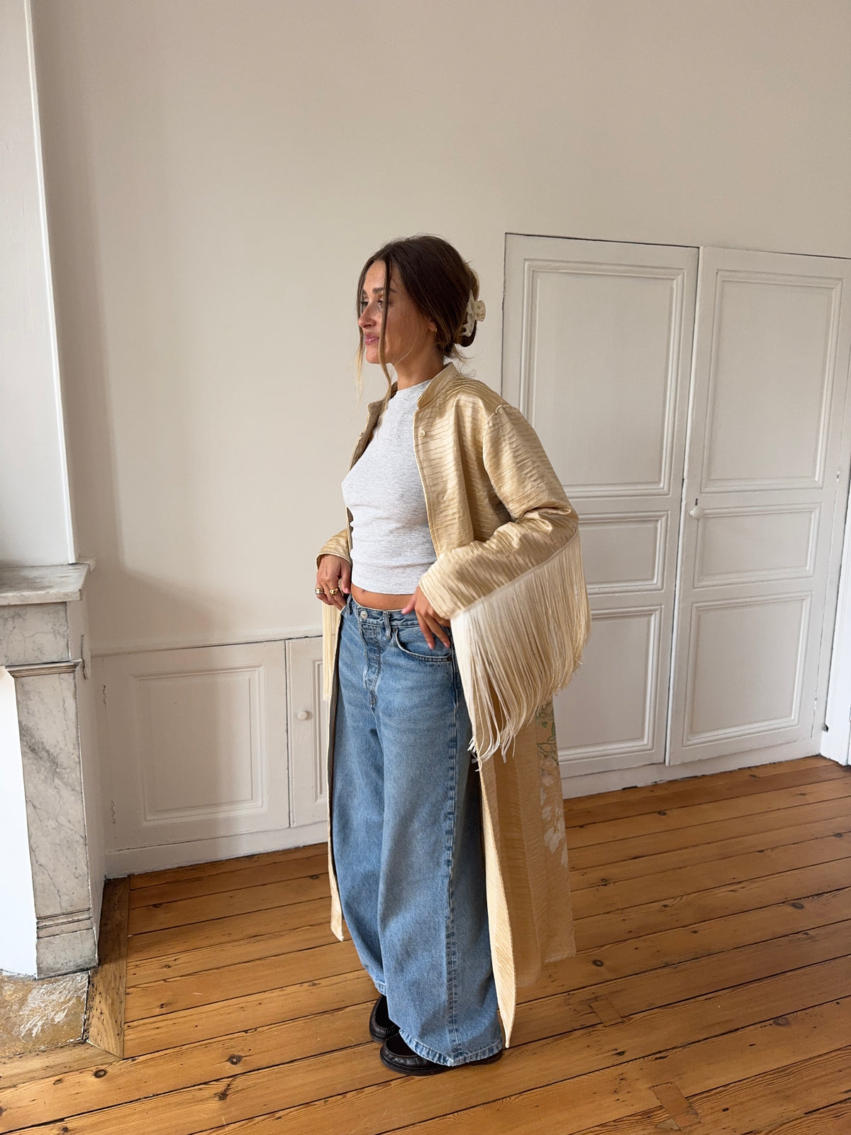 Veste longue upcyclée satinée dorée et franges - S/M
