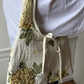 Sac upcyclé matelassé blanc à fleurs jaunes