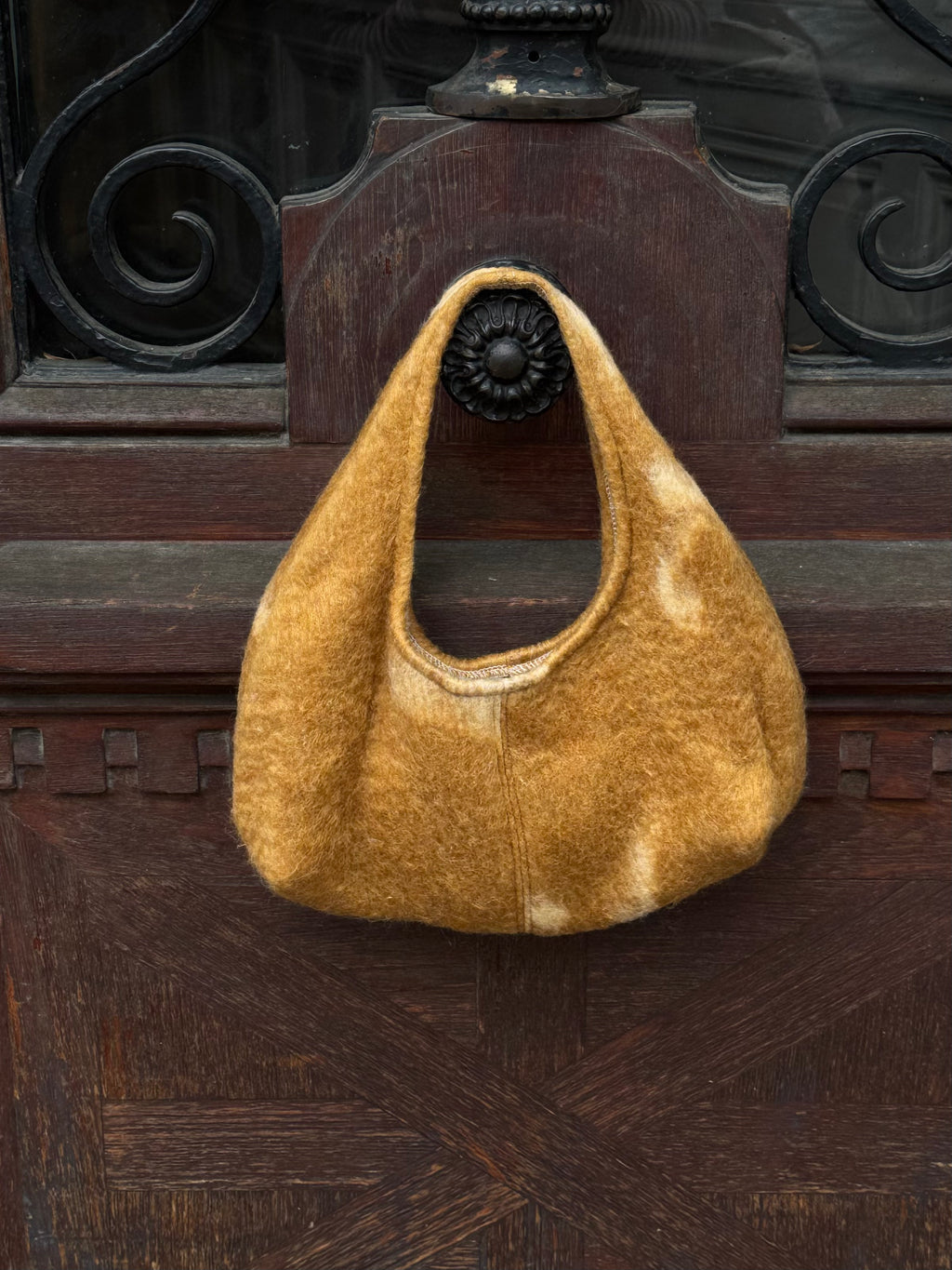 Sac upcyclé laine marron clair à motifs vintage - petit