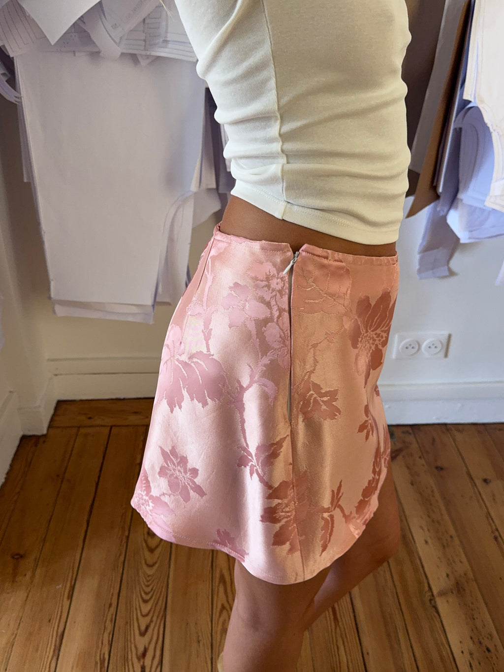 Jupe upcyclée satinée rose - S