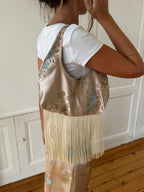 Sac upcyclé satiné cuivré et franges