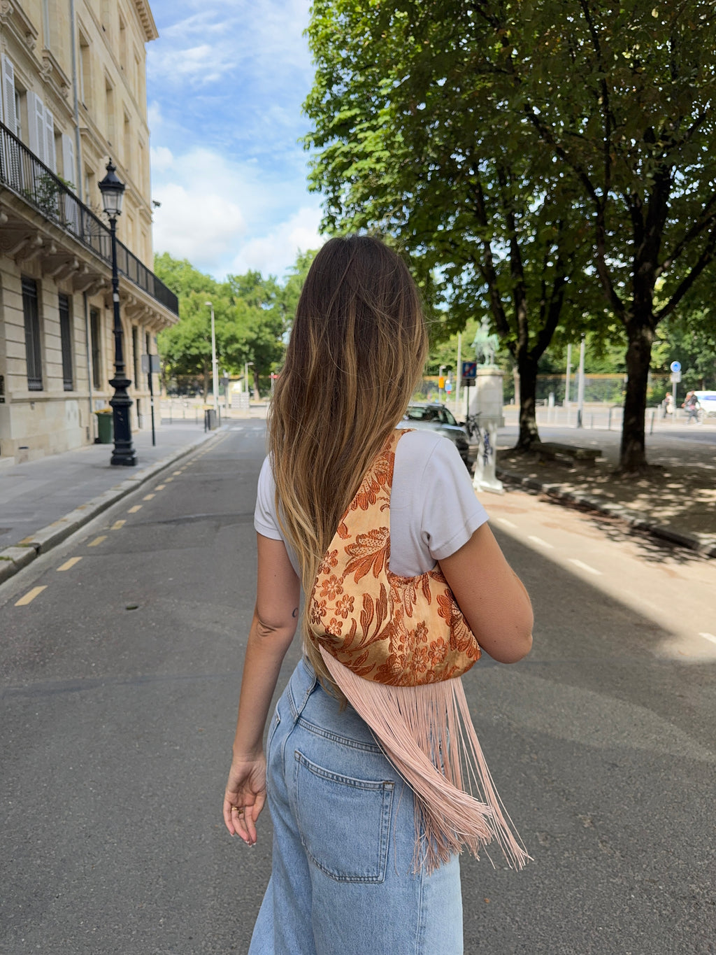 Sac upcyclé orange clair à motifs et franges vintage - petit